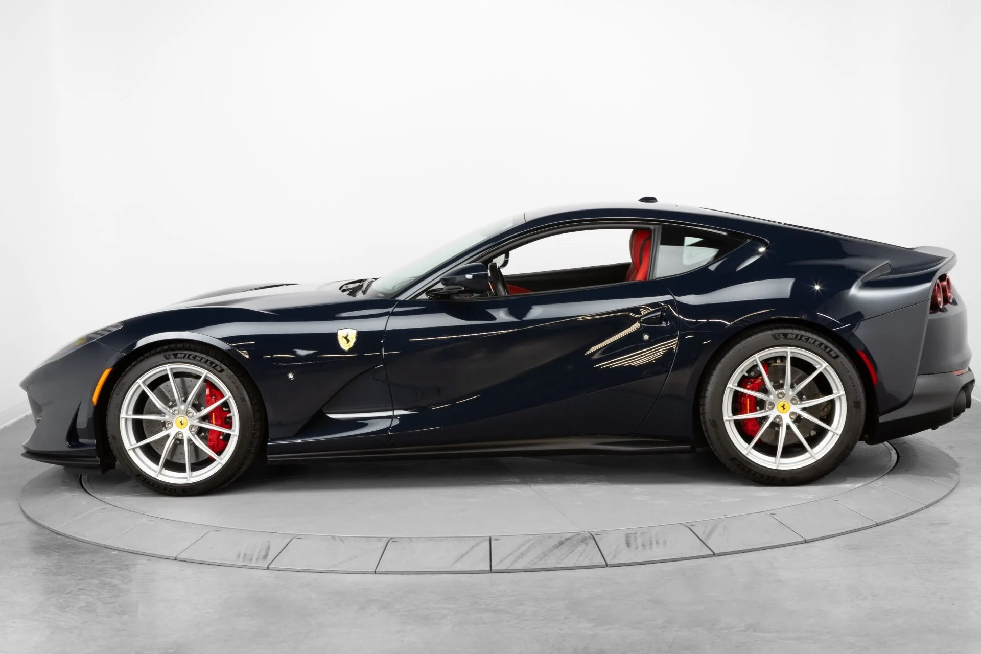 mph002_959142547_Used_2020_Ferrari_812_Superfast_1779459079_a30faf0351