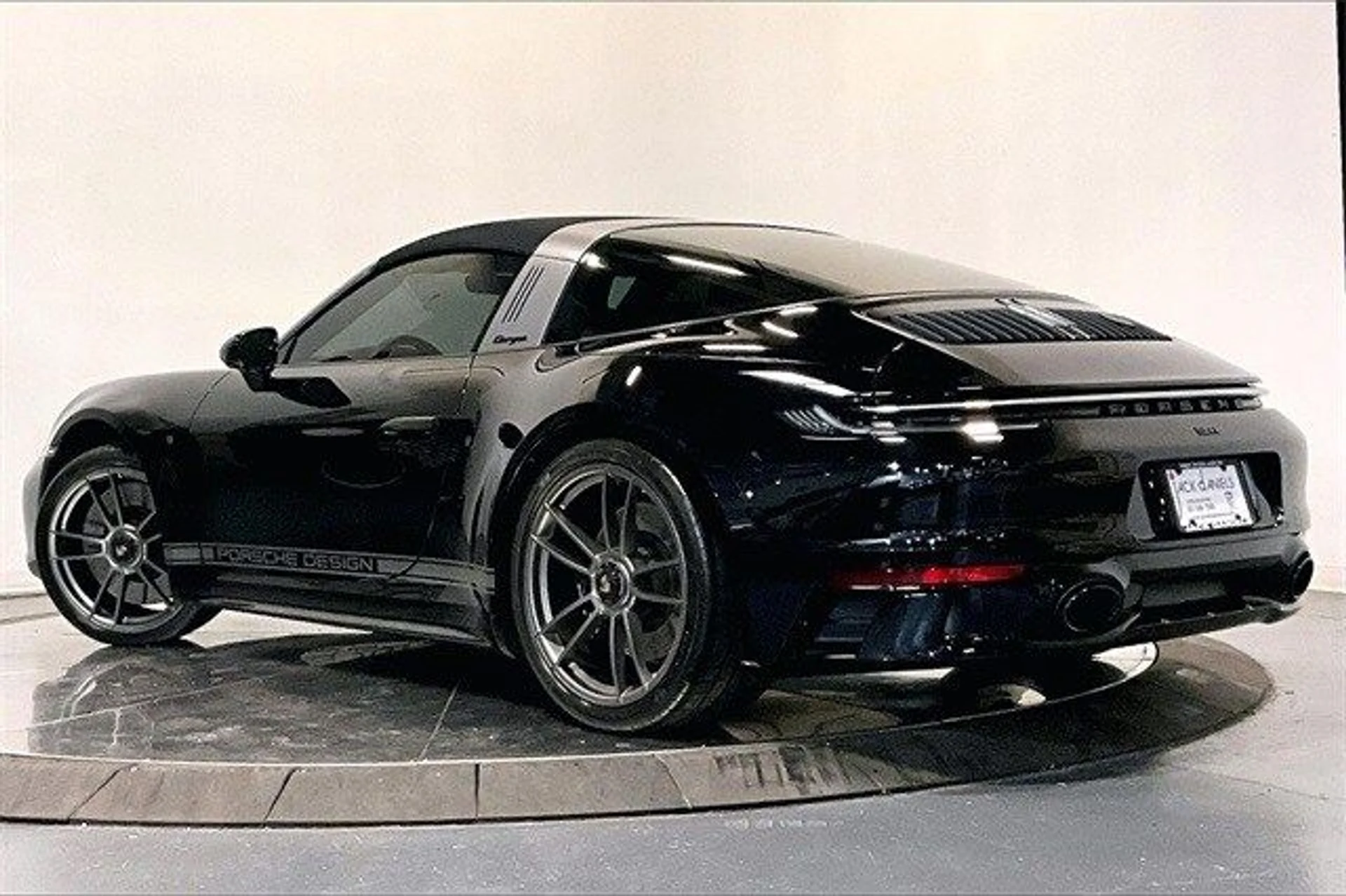 mph002_965807236_b3ef8067593a6fe2f4f0a5259a39bb01x_04fa09206f