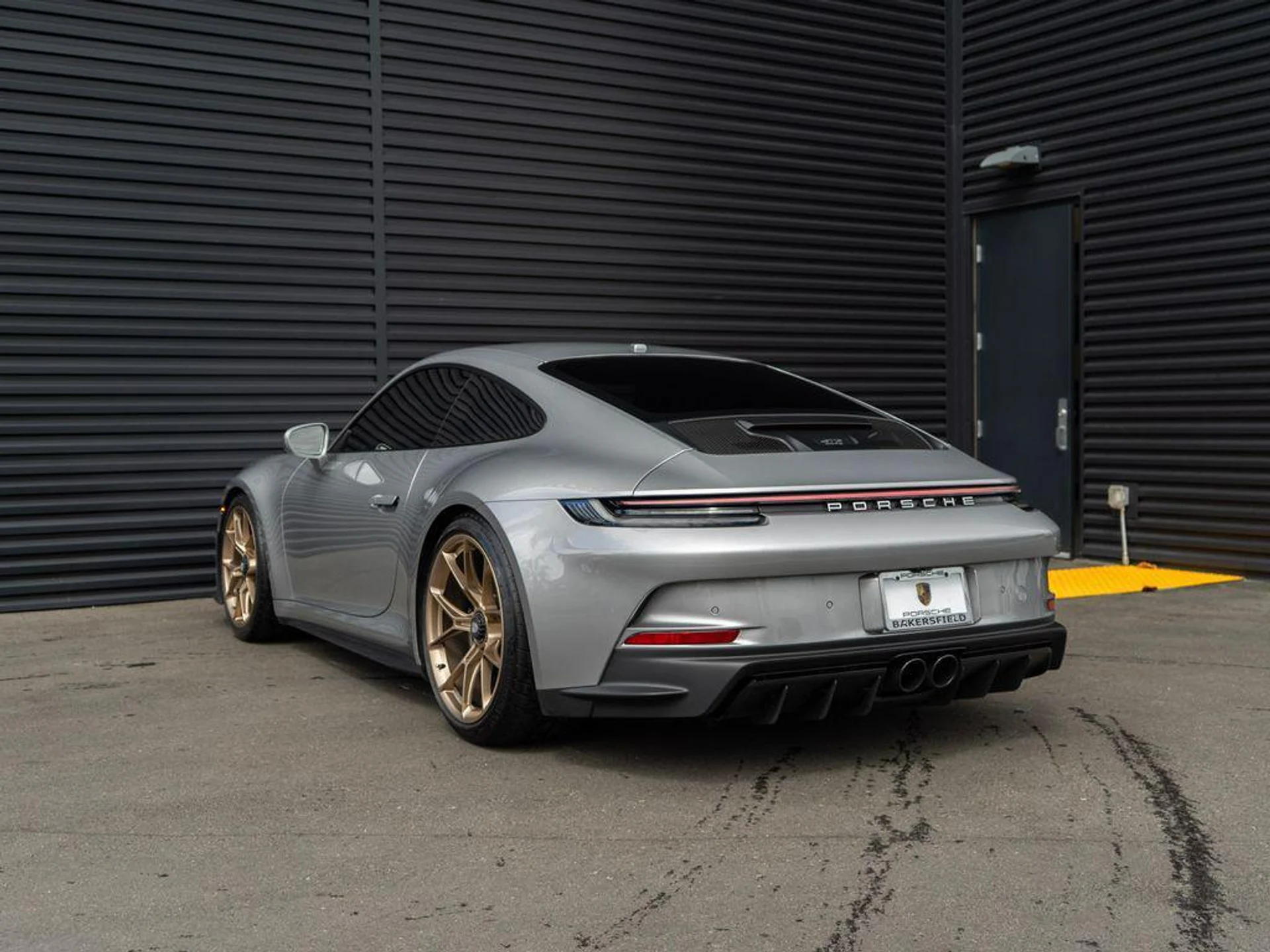 mph002_968404815_YHRS_Te33_KS_8_IJO_Ga6m_Kb_G_Dgmm_CA_5667304076