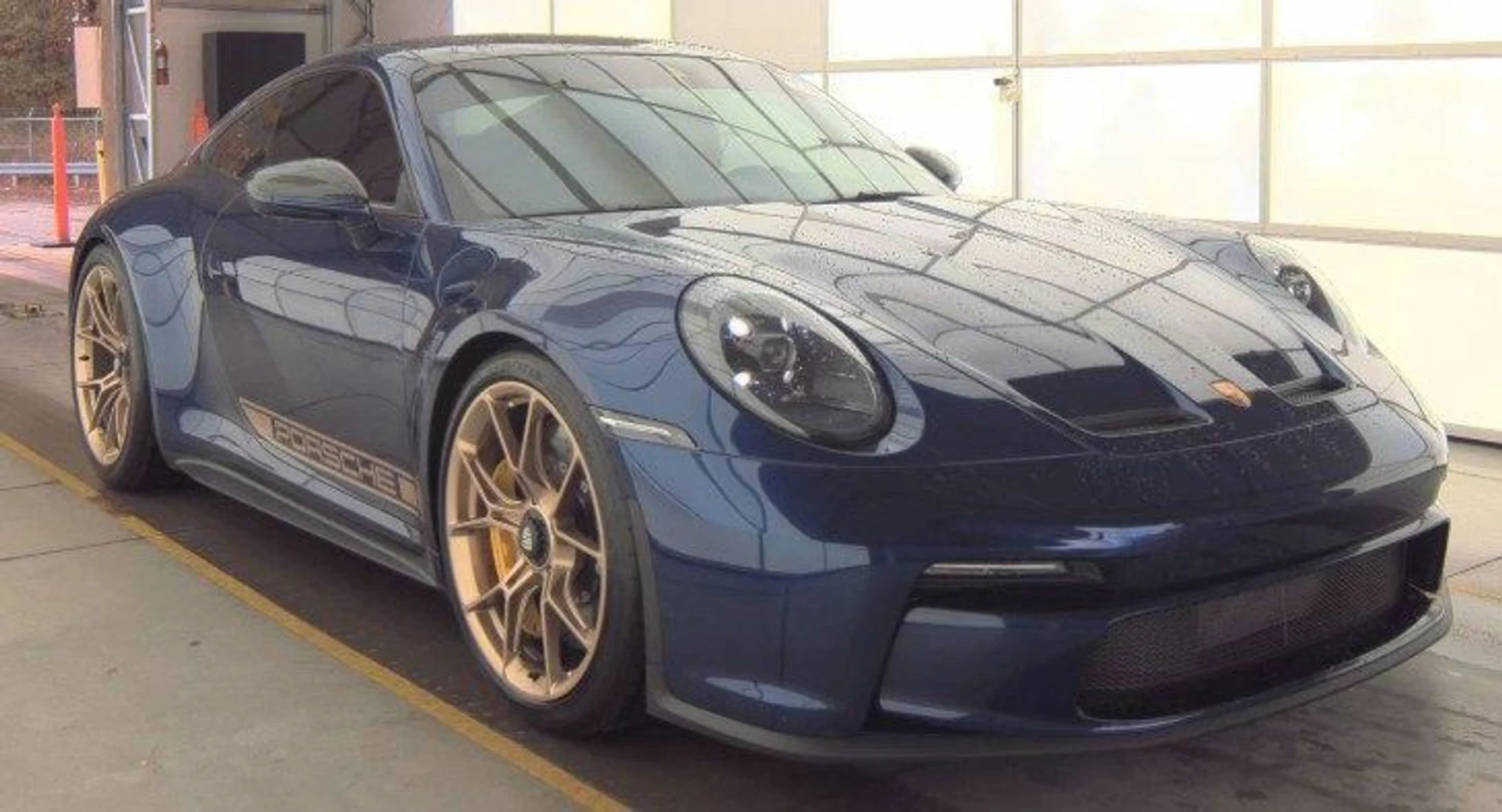 mph002_974303170_a3b46e559a1ece4c834c41aa7705b666x_d3958b4a85