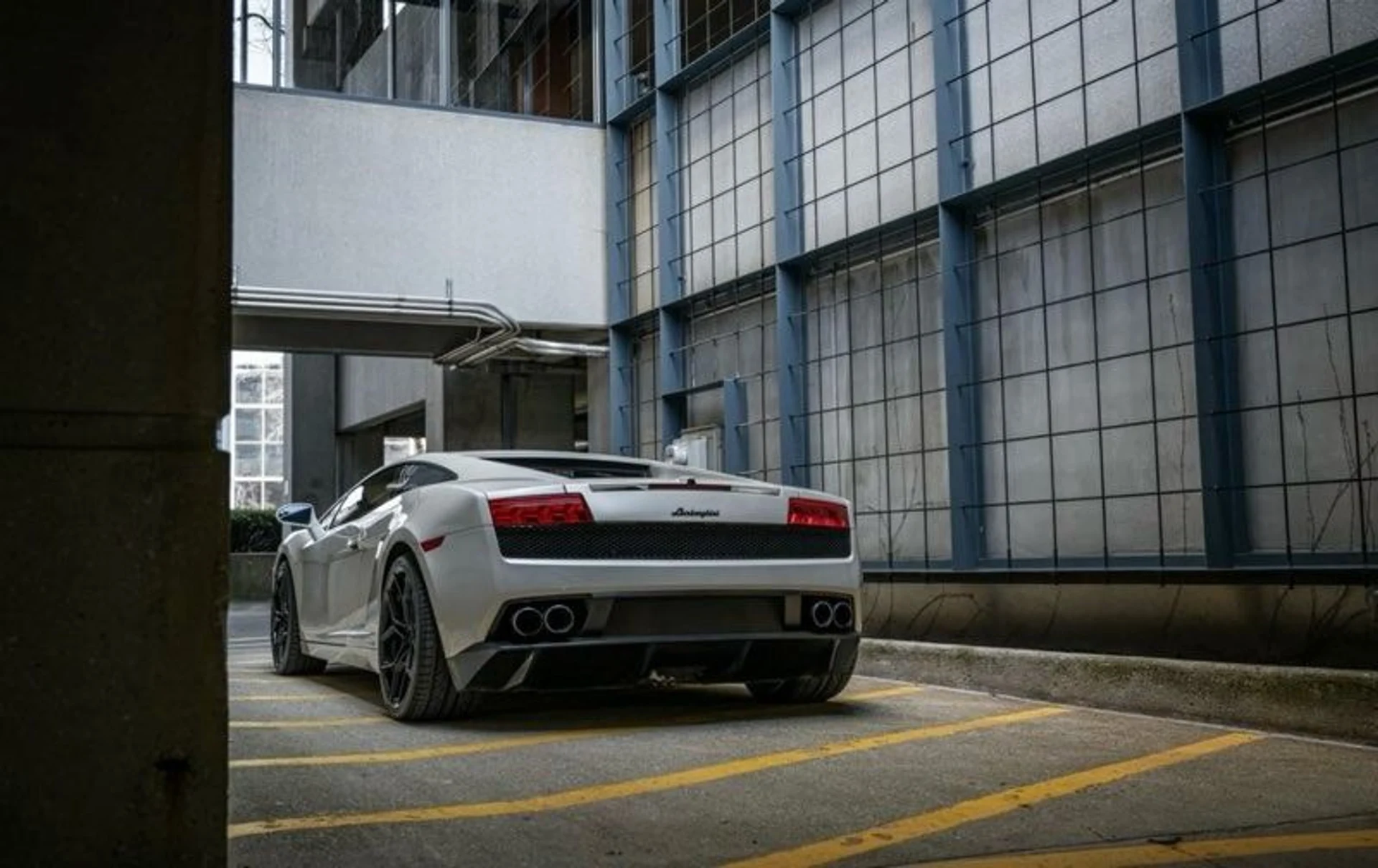 mph002_974538027_Used_2009_Lamborghini_Gallardo_LP_560_4_1762986341_d29db3ffa2