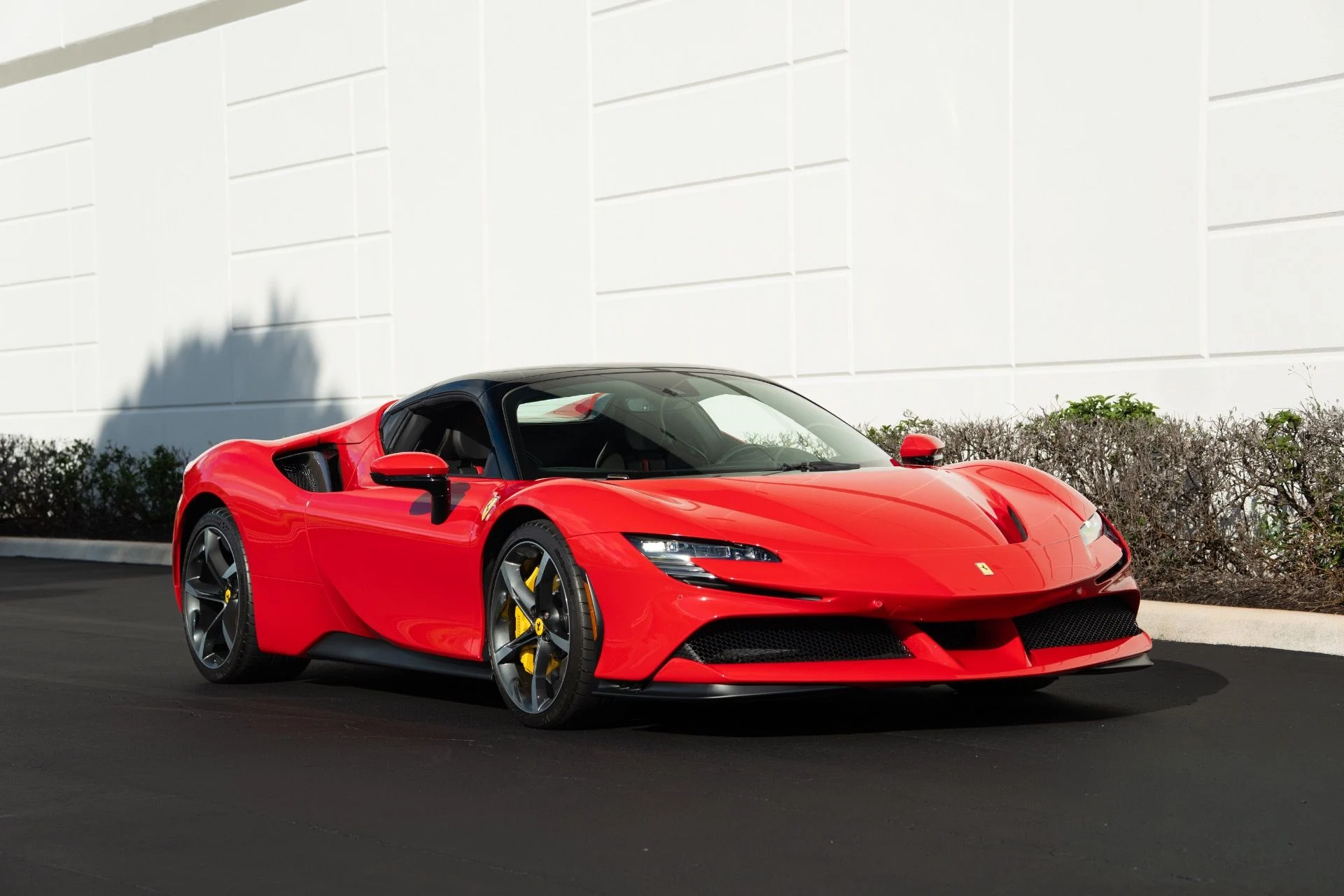 mph002_980063392_Used_2024_Ferrari_SF_90_Spider_1759287826_85e3d48b90
