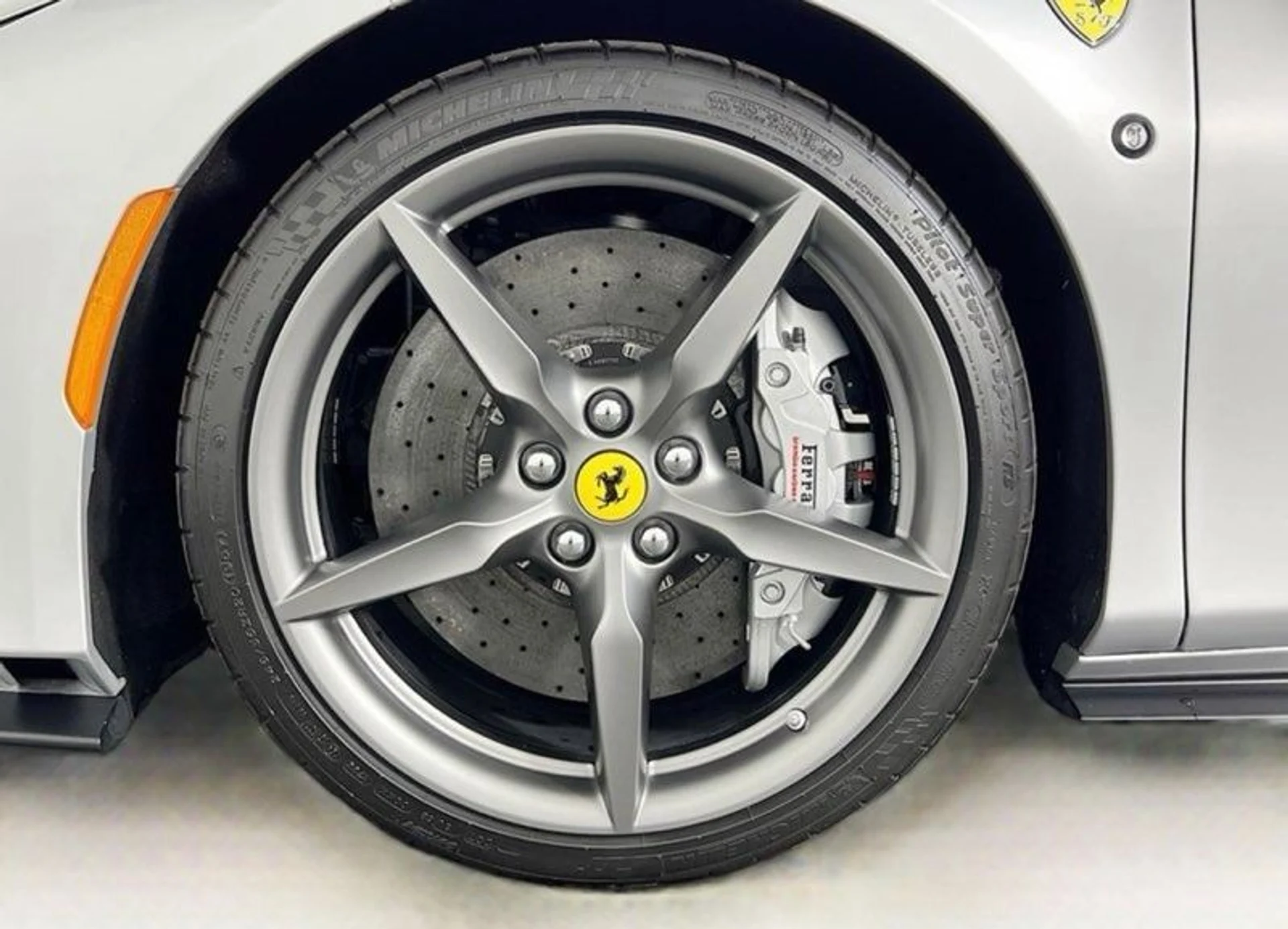 mph002_983165154_Used_2022_Ferrari_F8_Tributo_1768414750_35dc267653