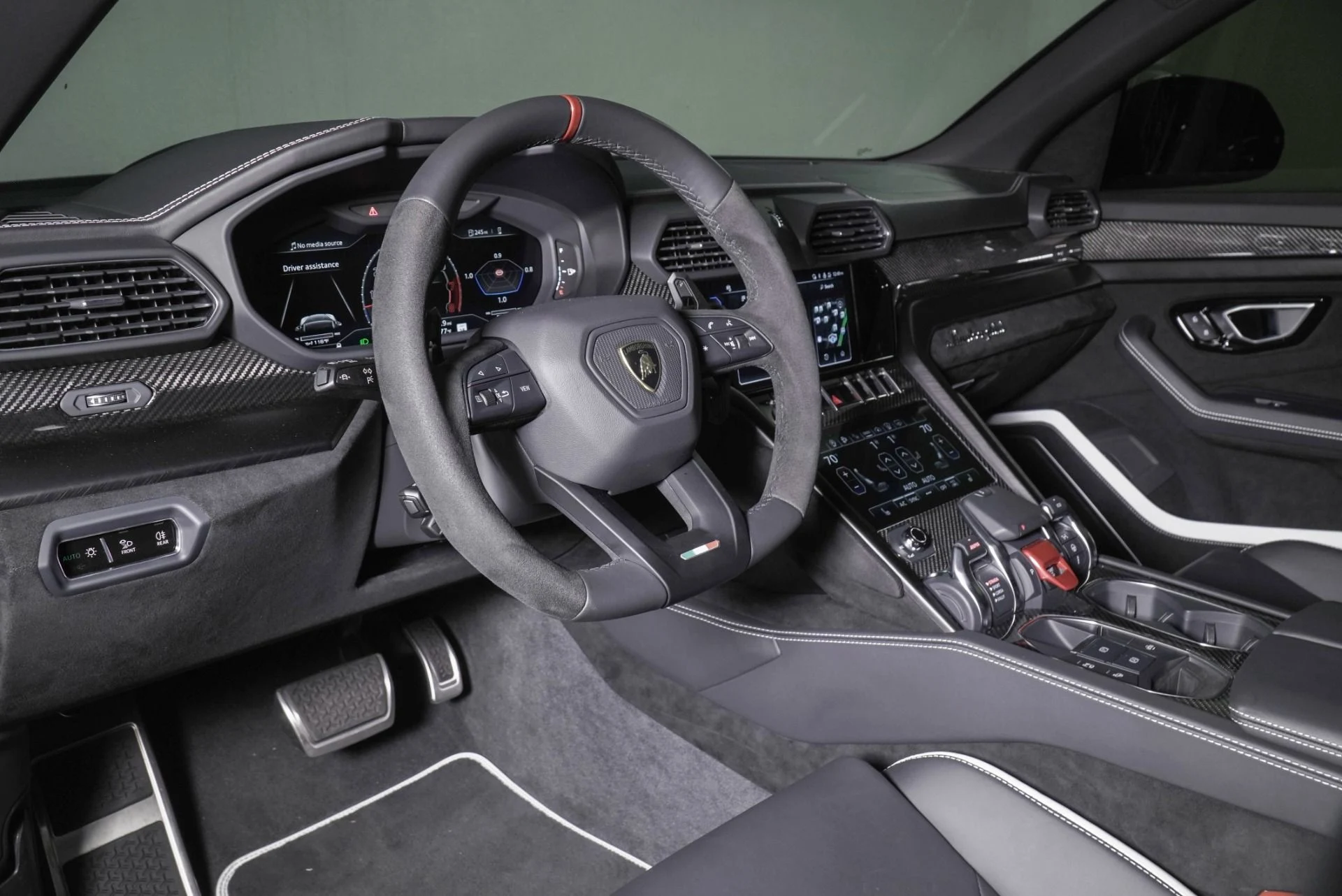 mph002_989443986_Used_2024_Lamborghini_Urus_Performante_1788650545_2db06dd021