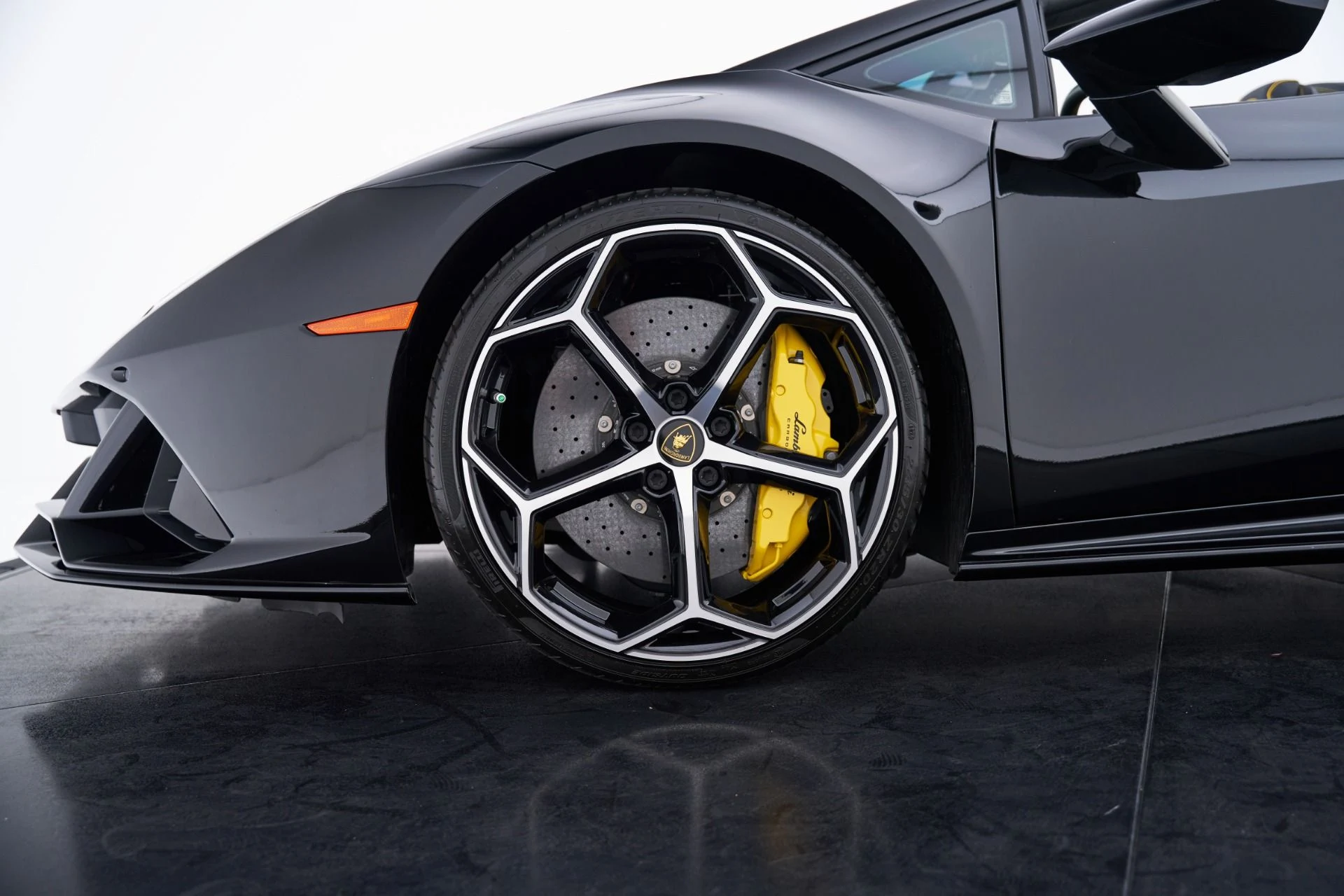 mph002_989923286_Used_2024_Lamborghini_Huracan_1793135515_92a7dbb573