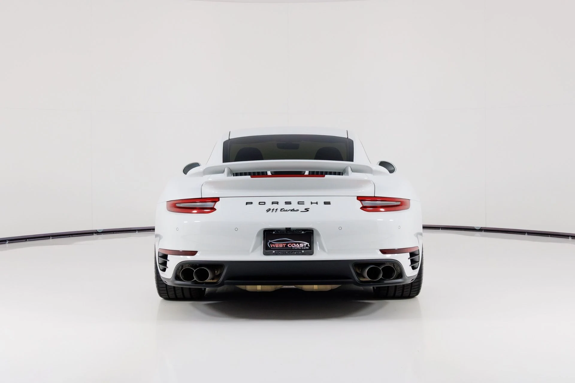 mph003_10047576_Used_2019_Porsche_911_Turbo_S_1769802396_1838148474