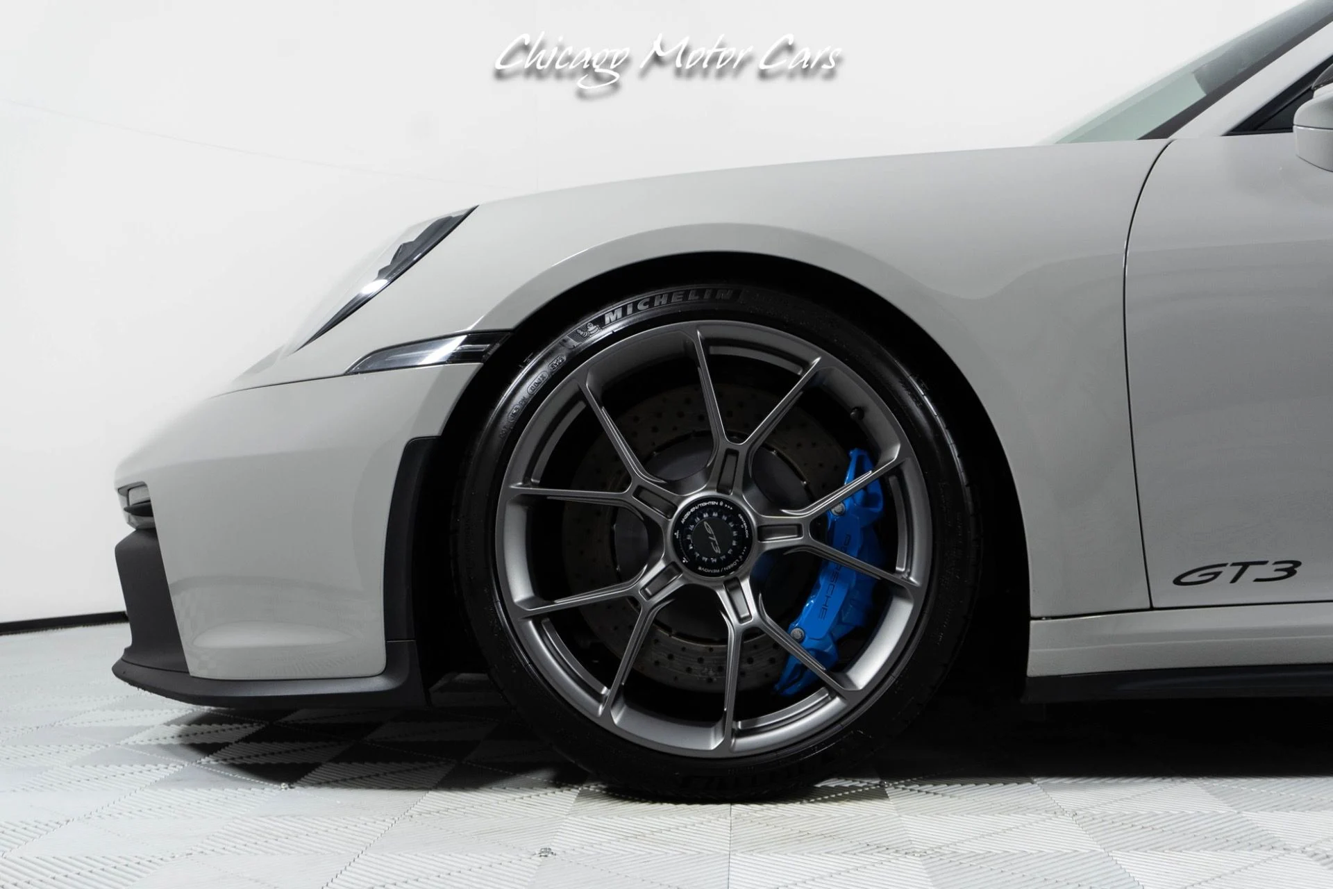 mph003_100581029_12921_p4_l_c9a7d440ab