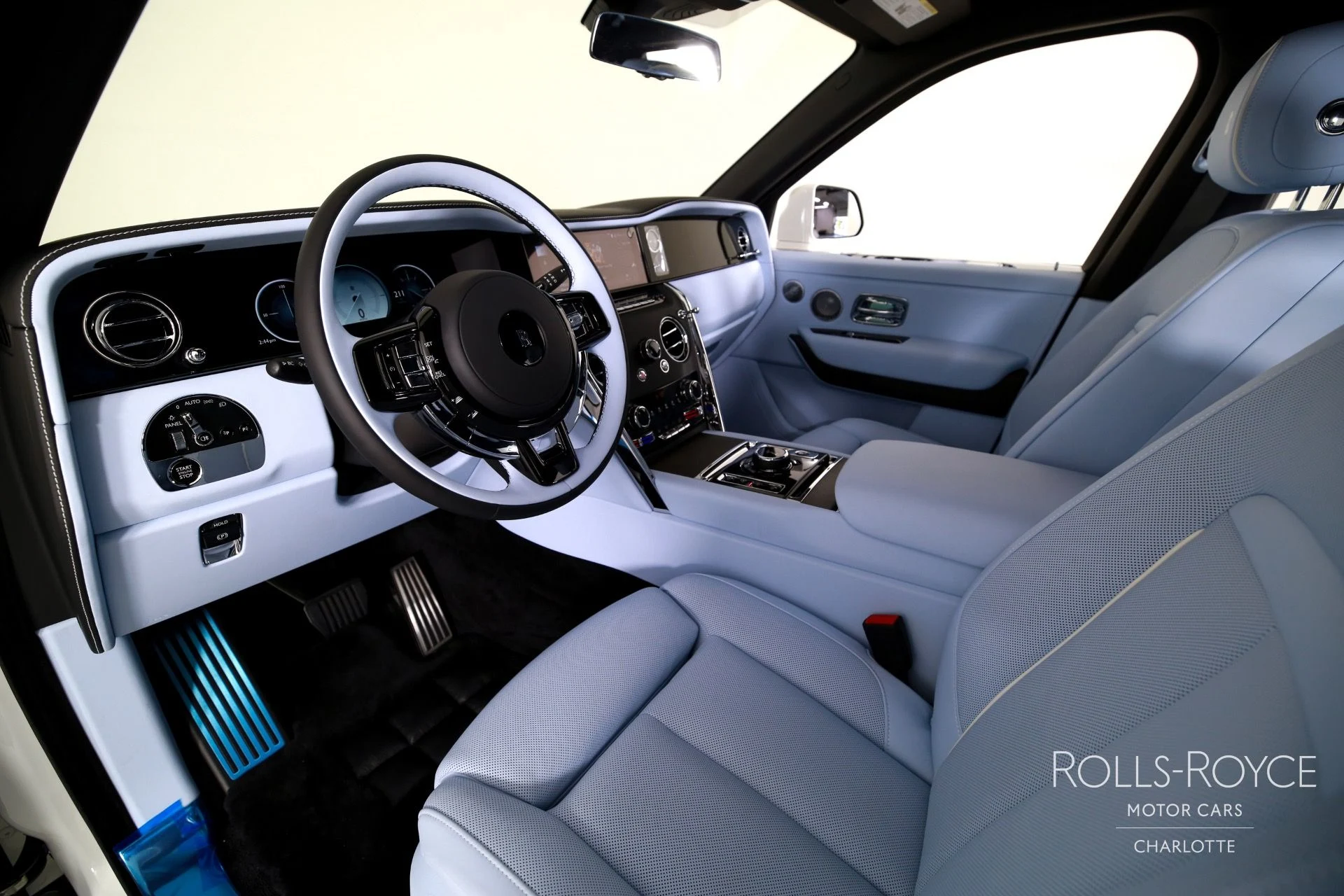 mph003_10060932_Used_2026_Rolls_Royce_Cullinan_1759509260_05cfb5bd1b