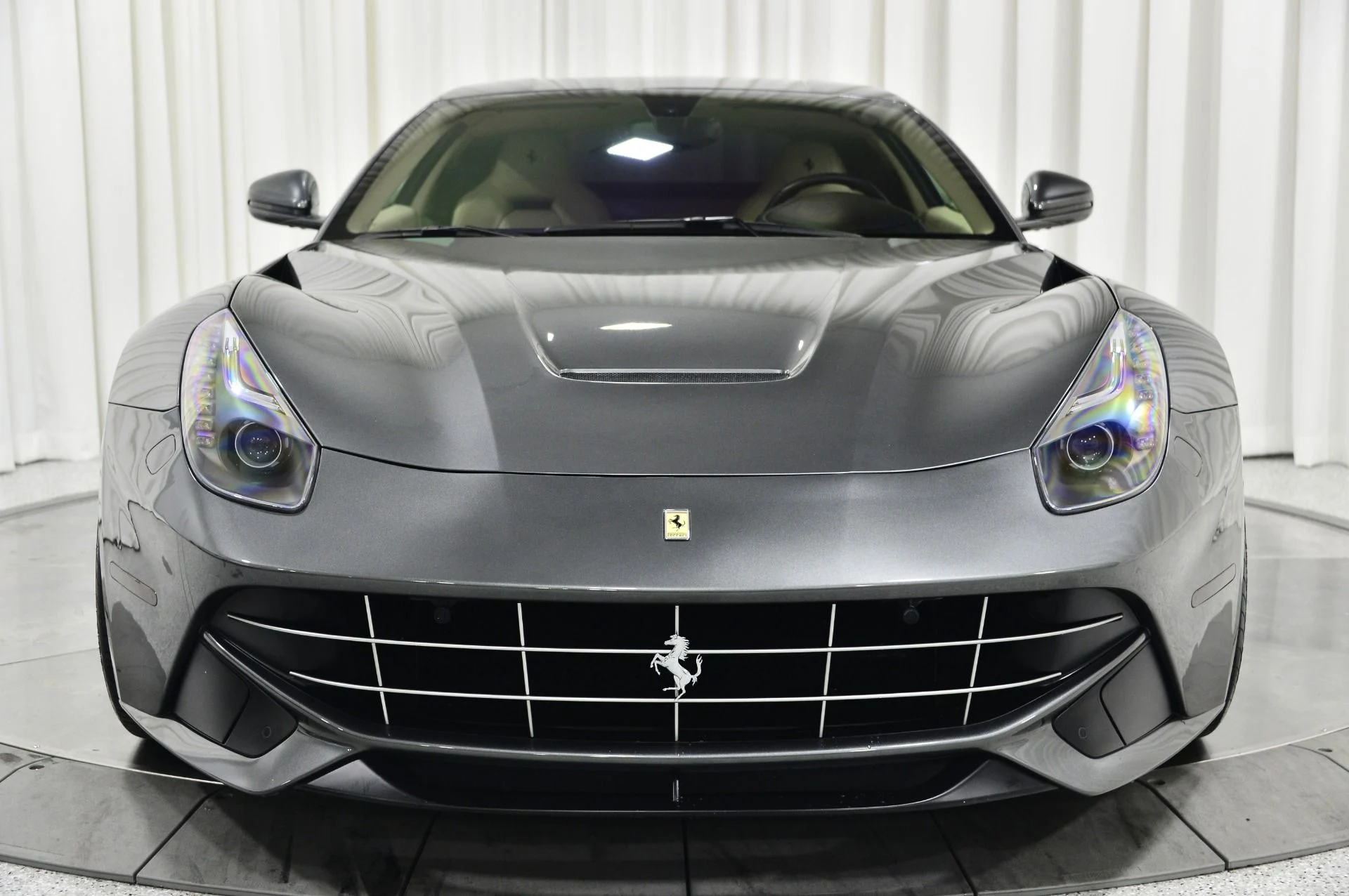 mph003_1007960374_Used_2015_Ferrari_F12berlinetta_1756410303_faeb9b2435
