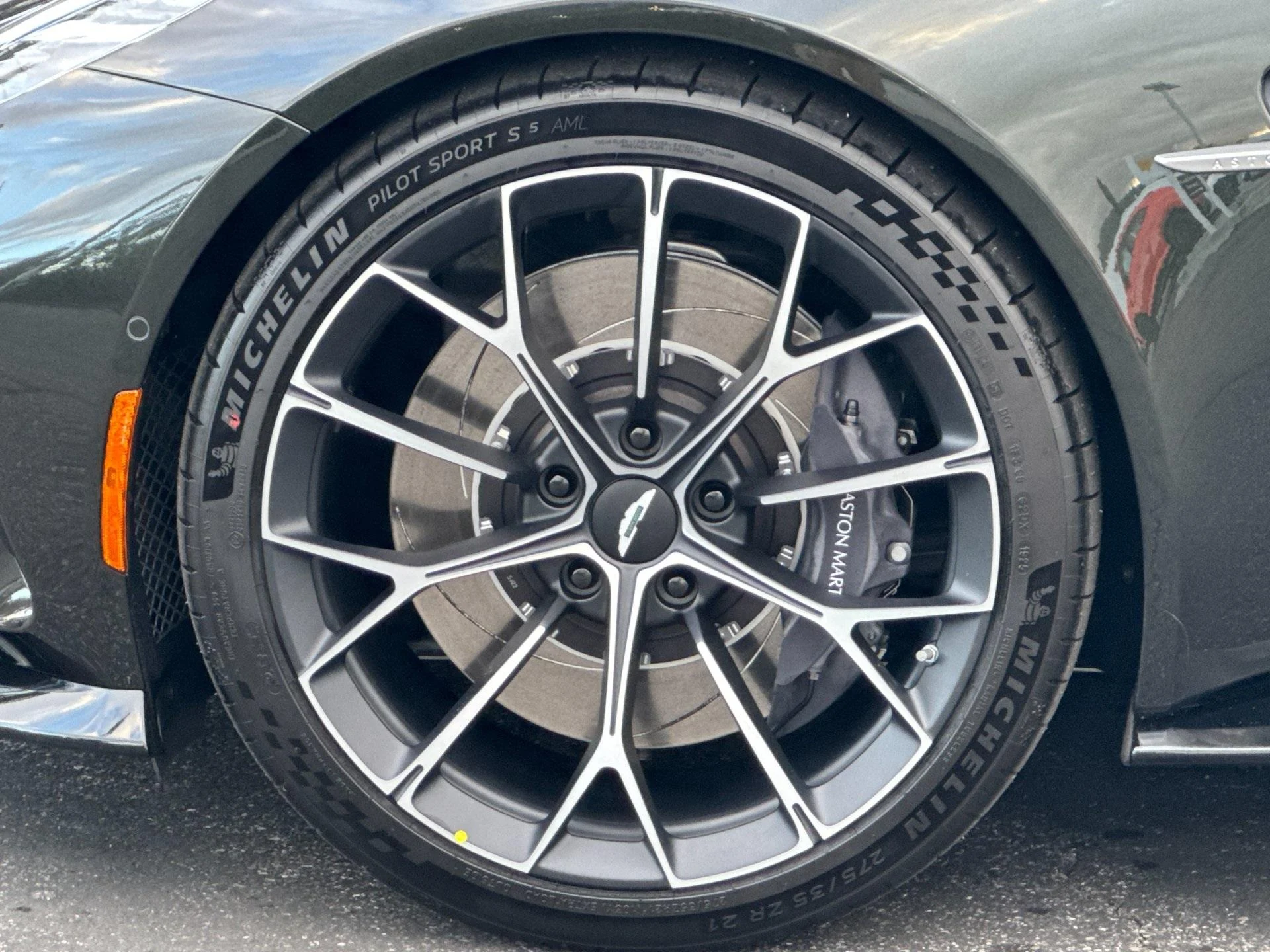 mph003_1012940808_New_2026_Aston_Martin_Vantage_Roadster_1767798654_2562ce156e