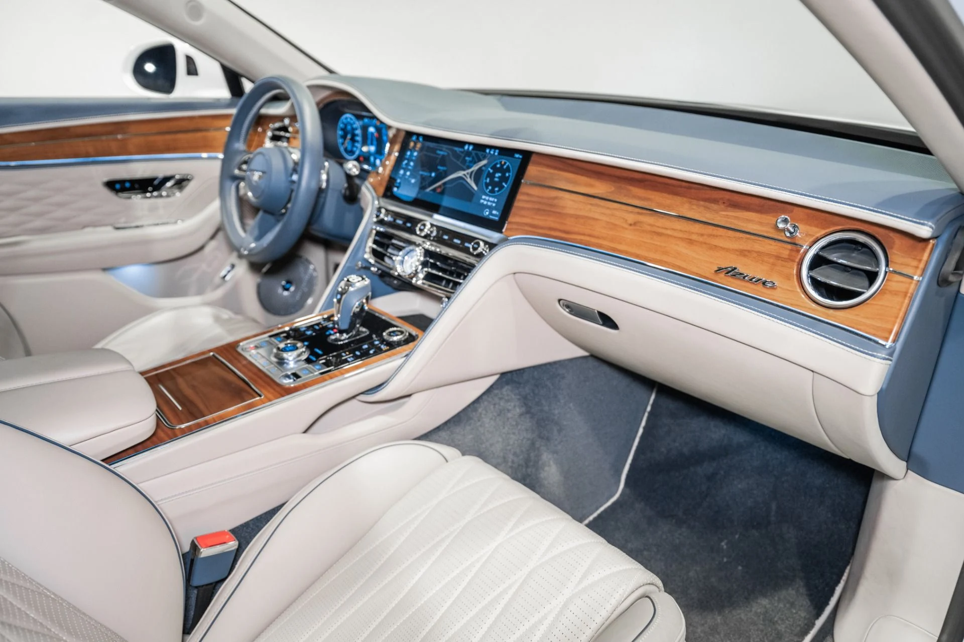 mph003_1023538074_Used_2023_Bentley_Flying_Spur_1772469545_614f70d5f2