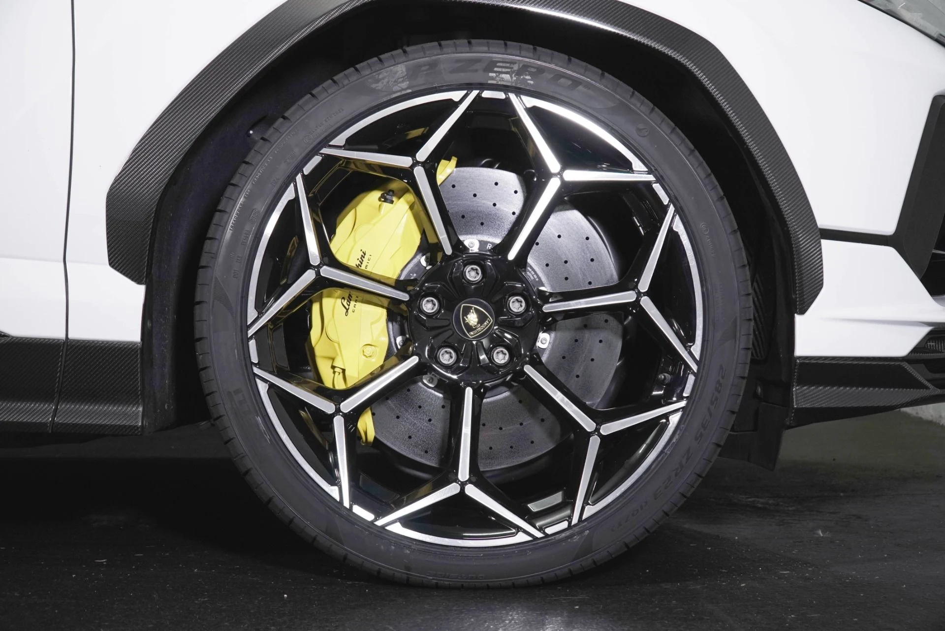 mph003_1033240970_Used_2023_Lamborghini_Urus_Performante_1789368095_1c54df9c61