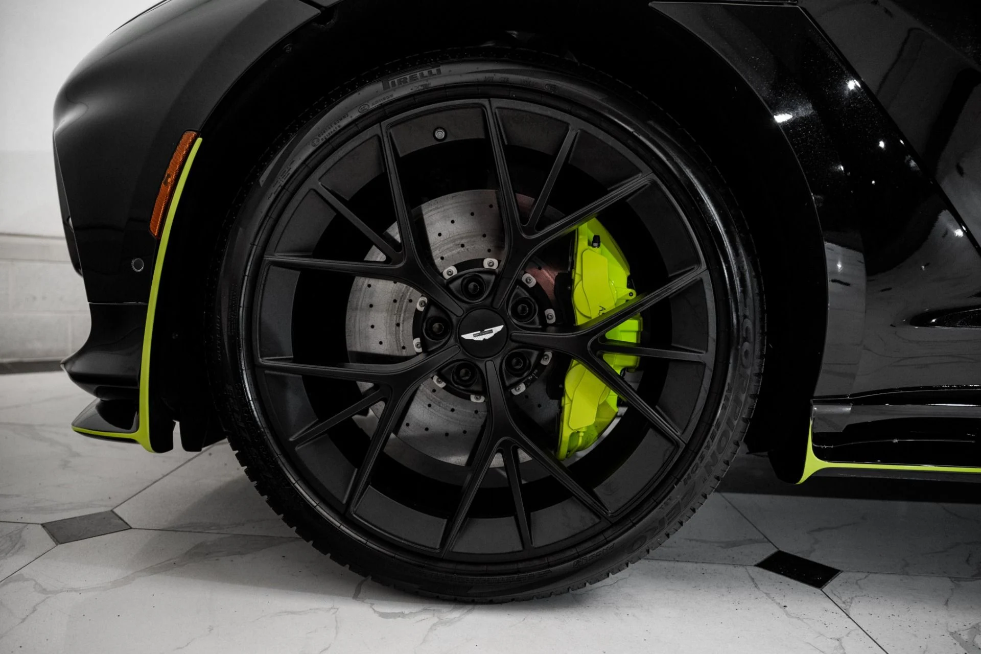 mph003_1045644259_Used_2024_Aston_Martin_DBX_707_1746070286_e1828b1599