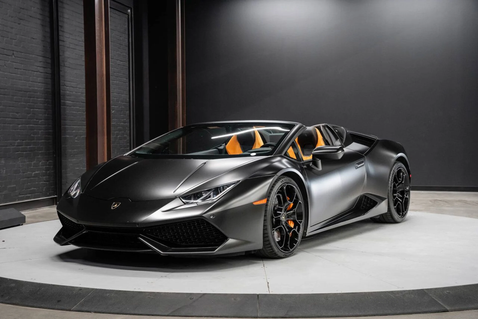 mph003_1049022538_lamborghini_huracan_2016_1fc6b47321