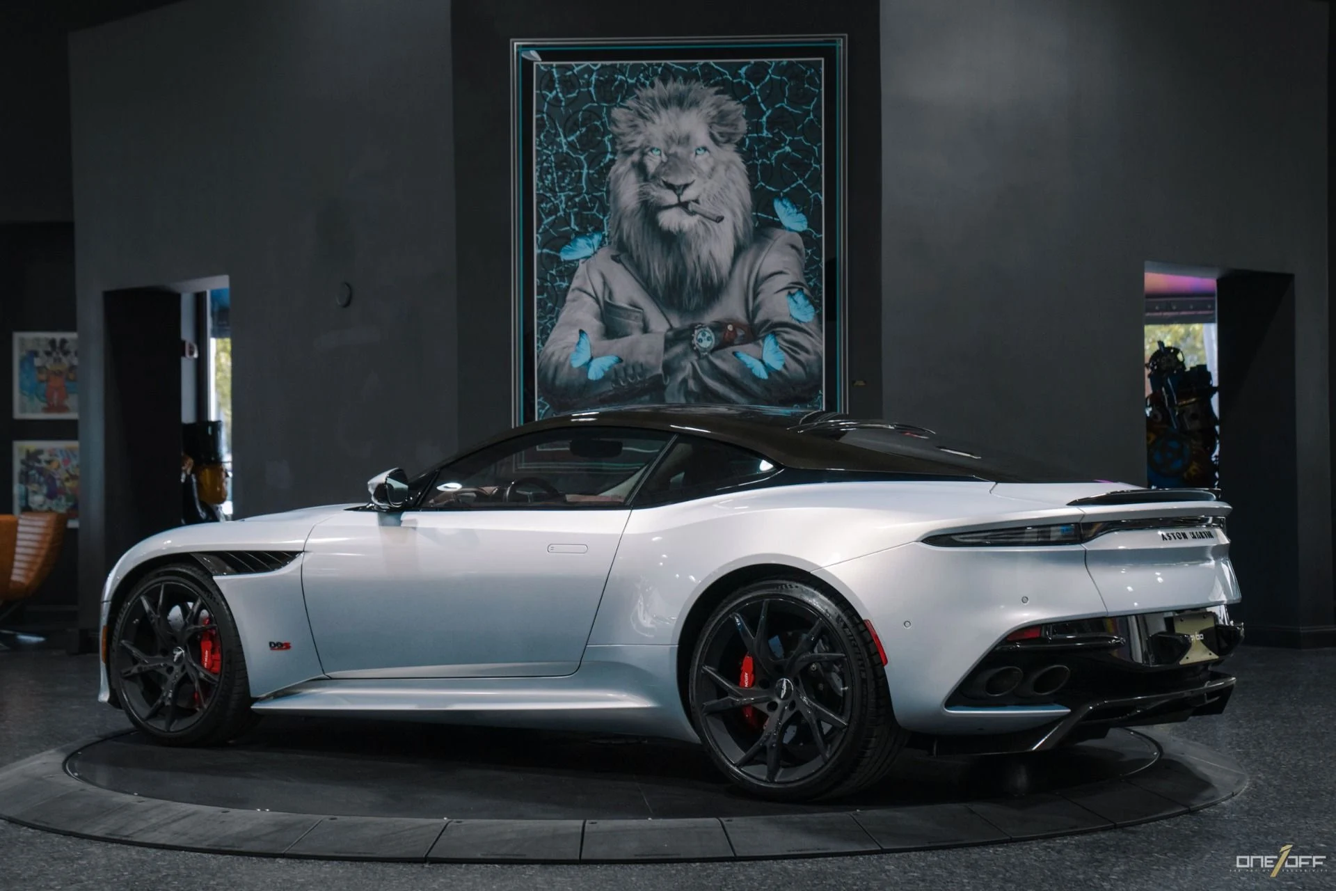 mph003_1051561962_Used_2019_Aston_Martin_DBS_Superleggera_1752875585_b5351aa9aa