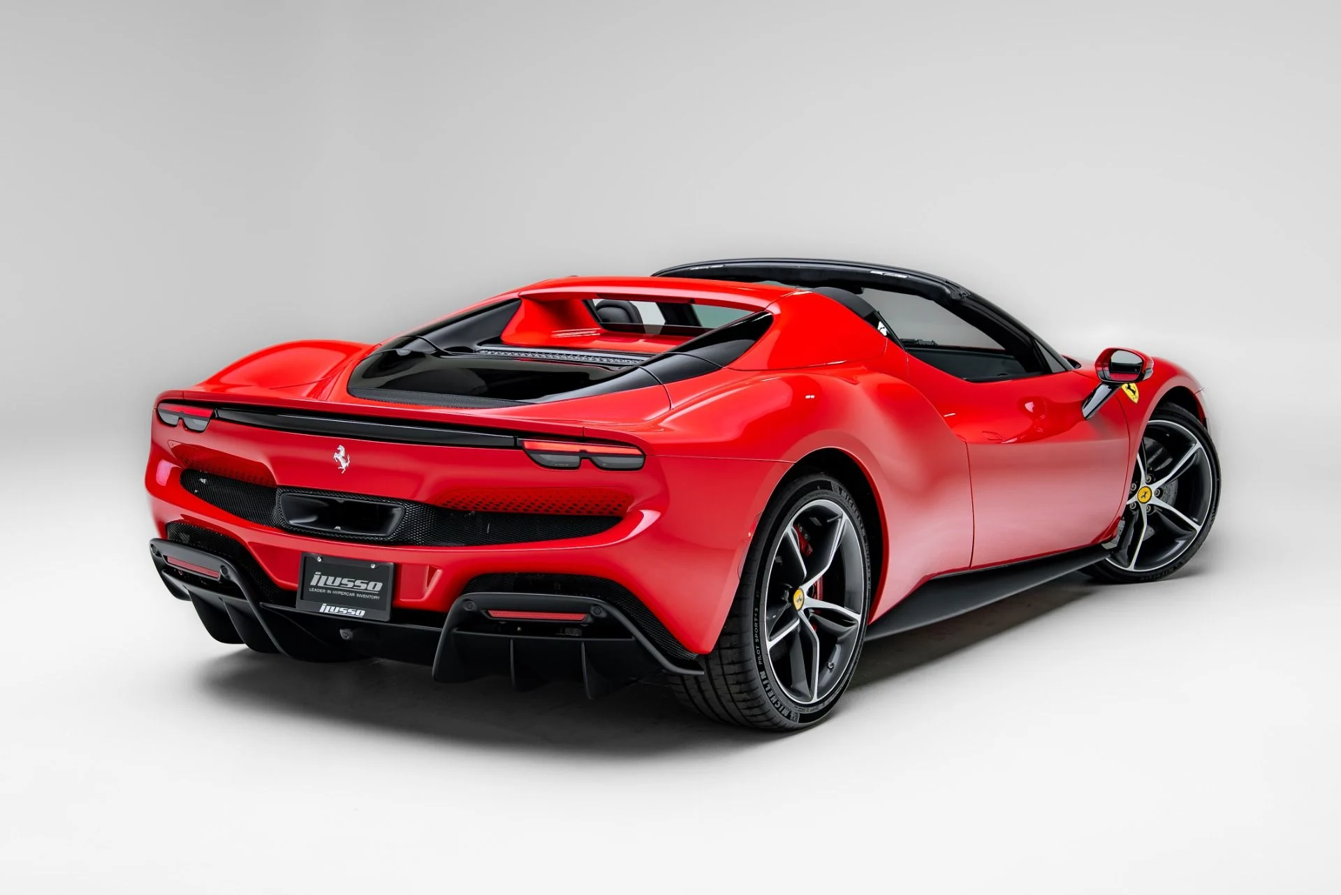 mph003_1054914654_Used_2023_Ferrari_296_GTS_1776370037_ab0b061f10