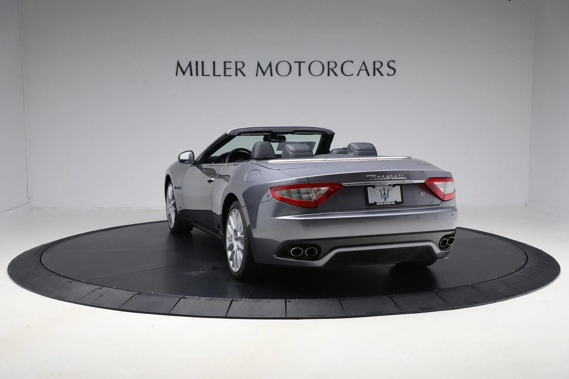 mph003_1061781800_Used_2010_Maserati_Gran_Turismo_31a3c0cf96