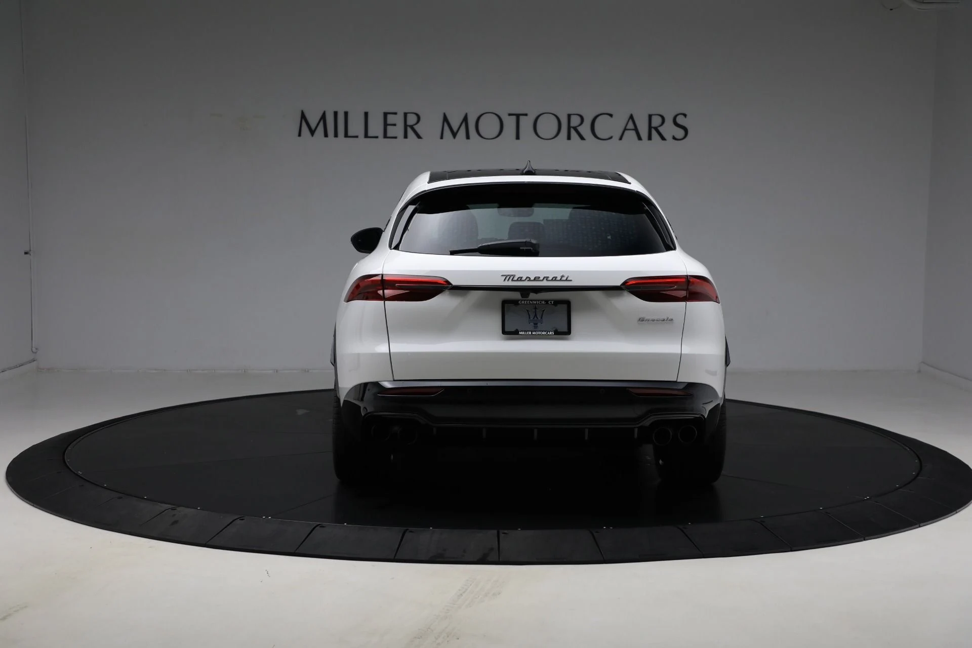 mph003_1076147882_New_2025_Maserati_Grecale_Modena_4a84f9d1dc