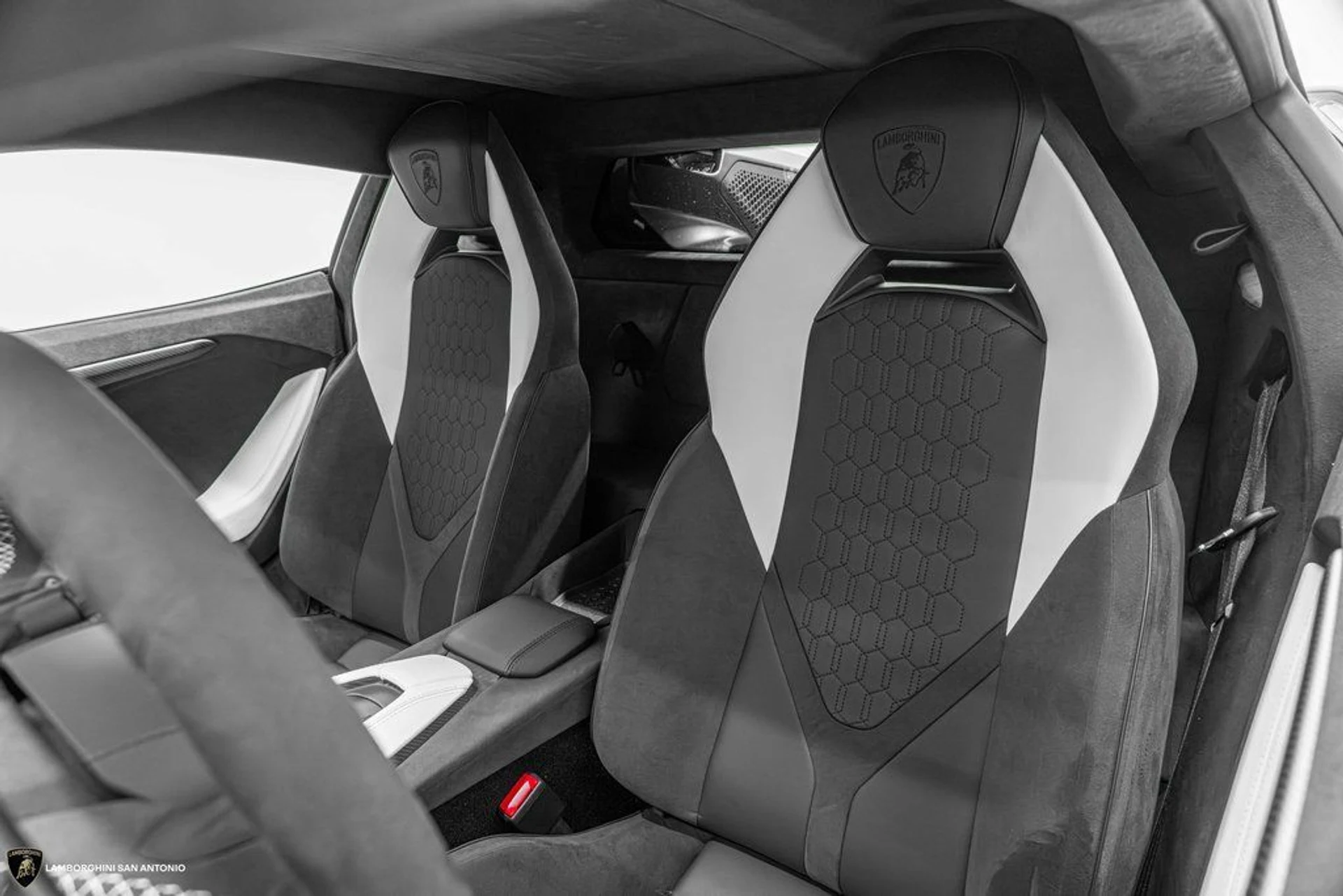 mph003_1077425243_458b7fa2139d9d29a1dc4e4eadf8fd76x_d5b1f48d74