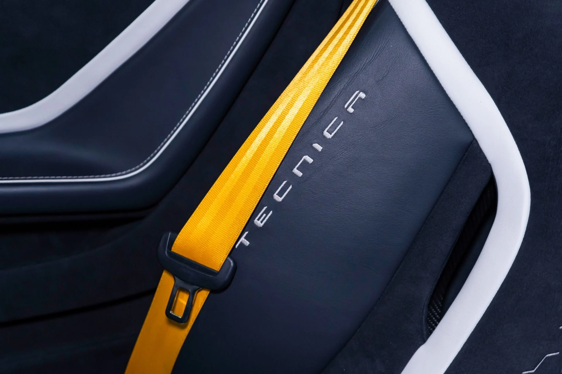 mph003_1082120170_Used_2023_Lamborghini_Huracan_Tecnica_Ad_Personam_Blu_Glauco_1770773023_dca440e2c8