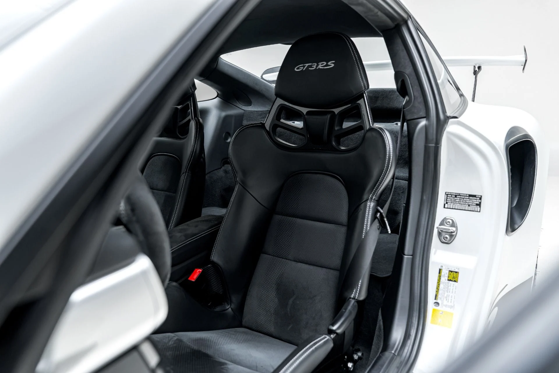 mph003_1082992911_Used_2019_Porsche_911_GT_3_RS_1787346266_feabccd2ce