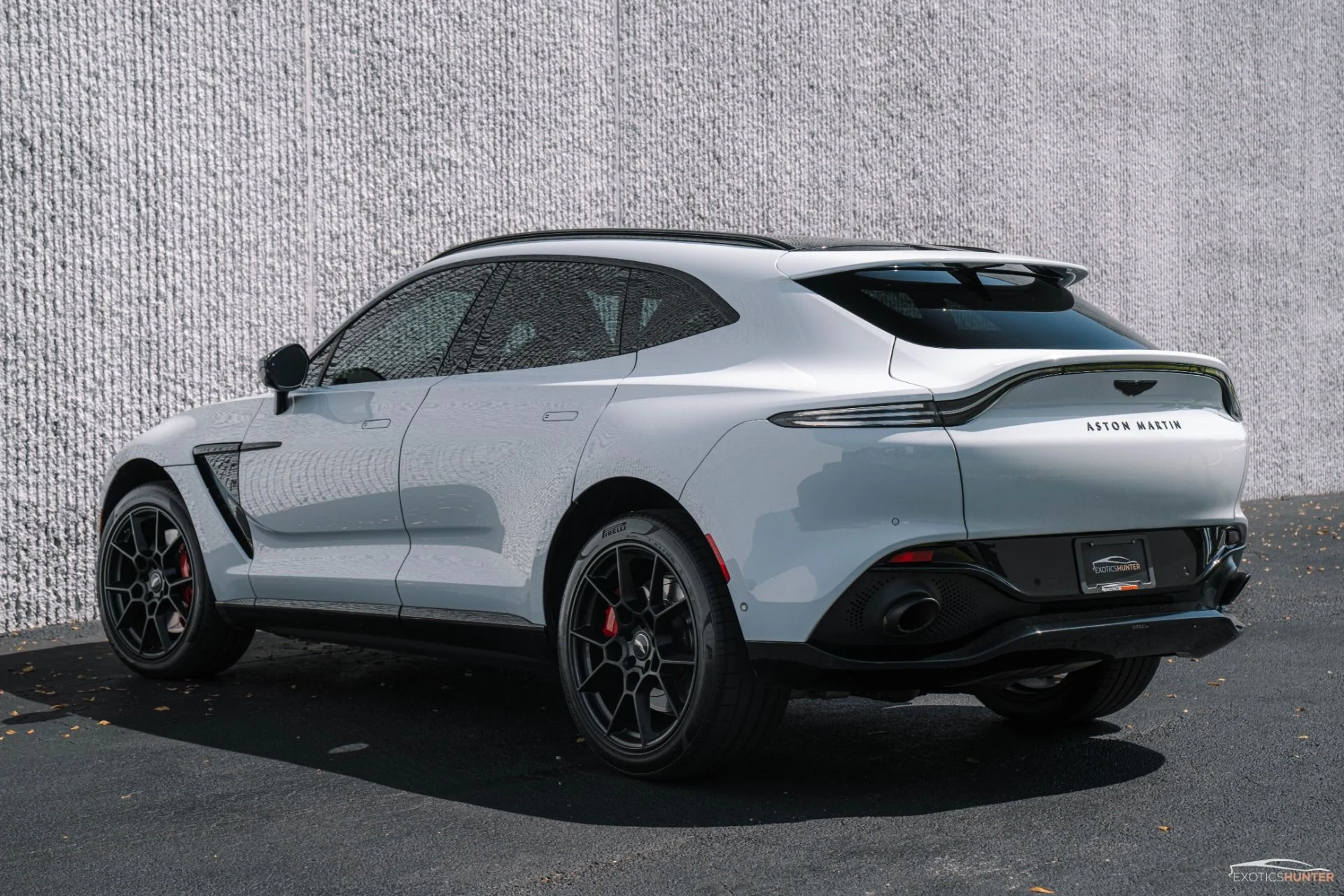 mph003_1089195470_Used_2021_Aston_Martin_DBX_225_K_MSRP_in_AML_Special_Paint_Black_Pack_DB_Elegance_Pack_1741980813_6609f18a2c