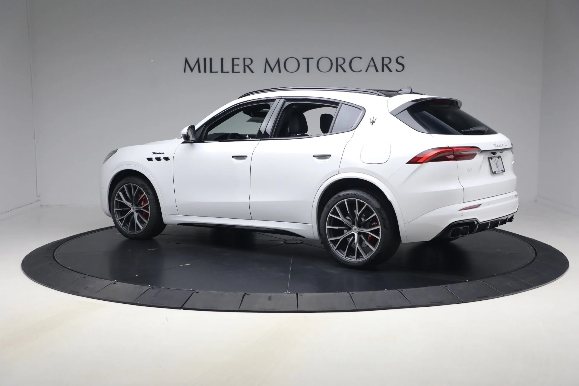 mph003_1090082774_New_2026_Maserati_Grecale_Modena_1768494462_e6fc71ce8a