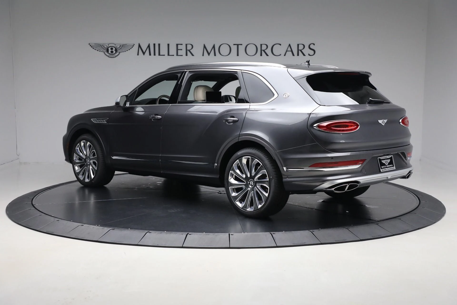 mph003_1093277301_New_2025_Bentley_Bentayga_EWB_Mulliner_V8_318848c684