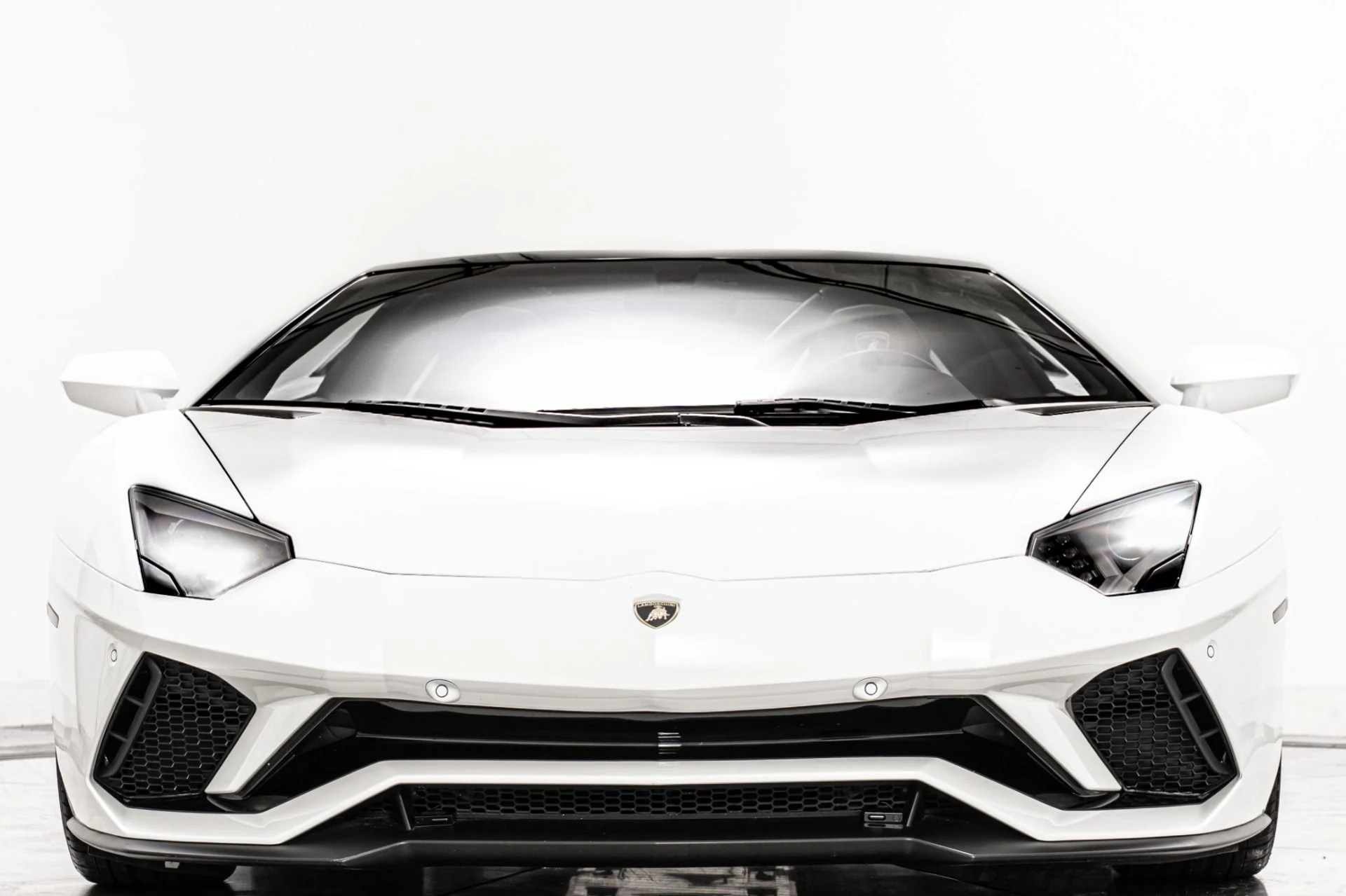 mph003_109599268_Used_2019_Lamborghini_Aventador_LP_740_4_S_Roadster_1758210075_11e6de7131