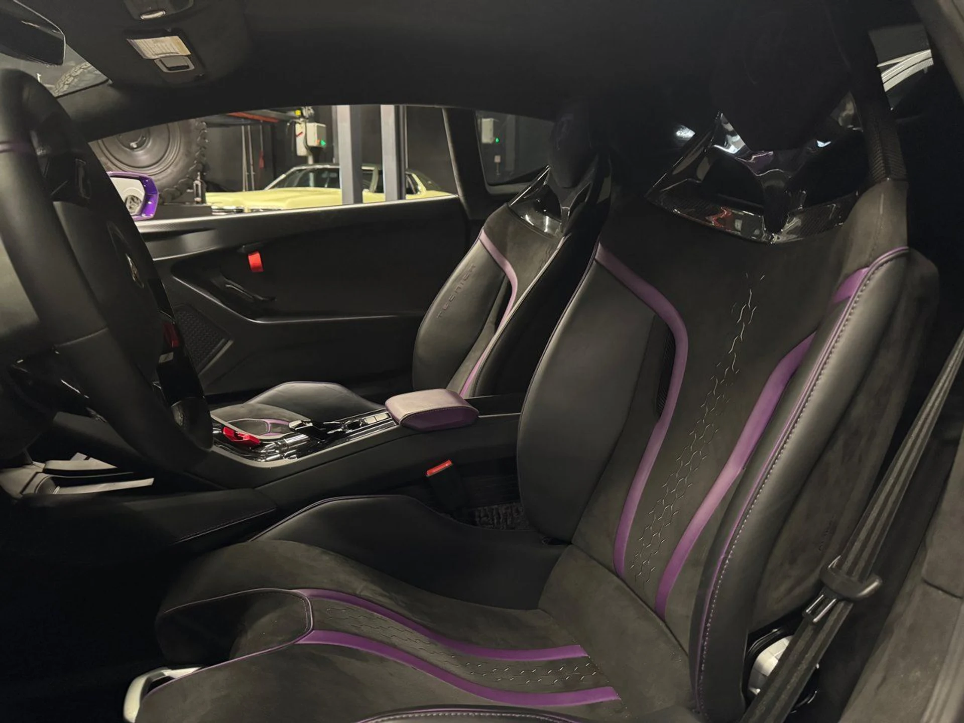 mph003_1116920272_lamborghini_huracan_tecnica_2023_f6416d27c8