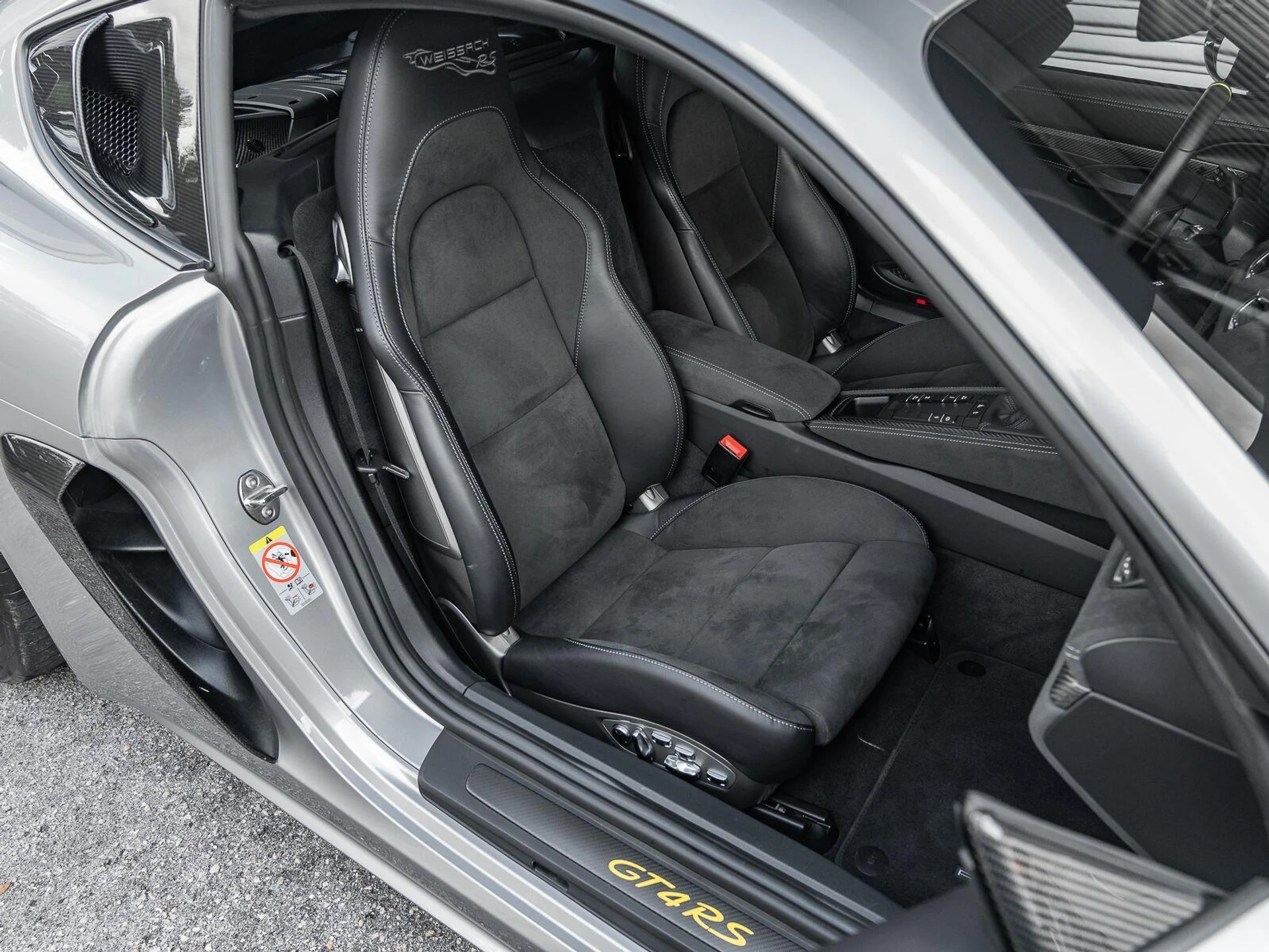 mph003_1129378032_Used_2024_Porsche_718_Cayman_GT_4_RS_1790111635_766a0c8ac9