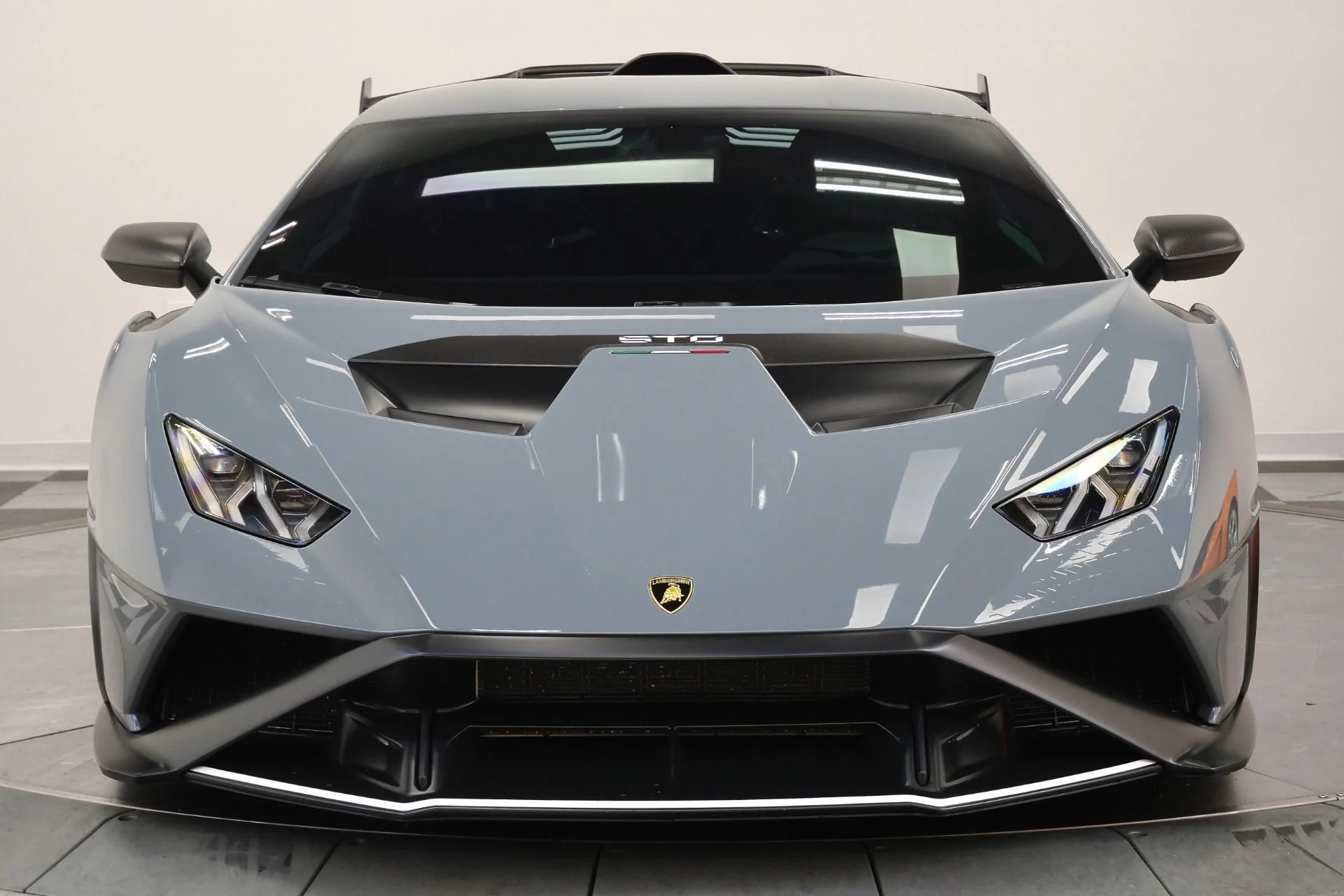 mph003_112988660_Used_2022_Lamborghini_Huracan_STO_VF_Supercharger_HRE_Carbon_Fiber_Wheels_1784928599_e8eb10d0ee