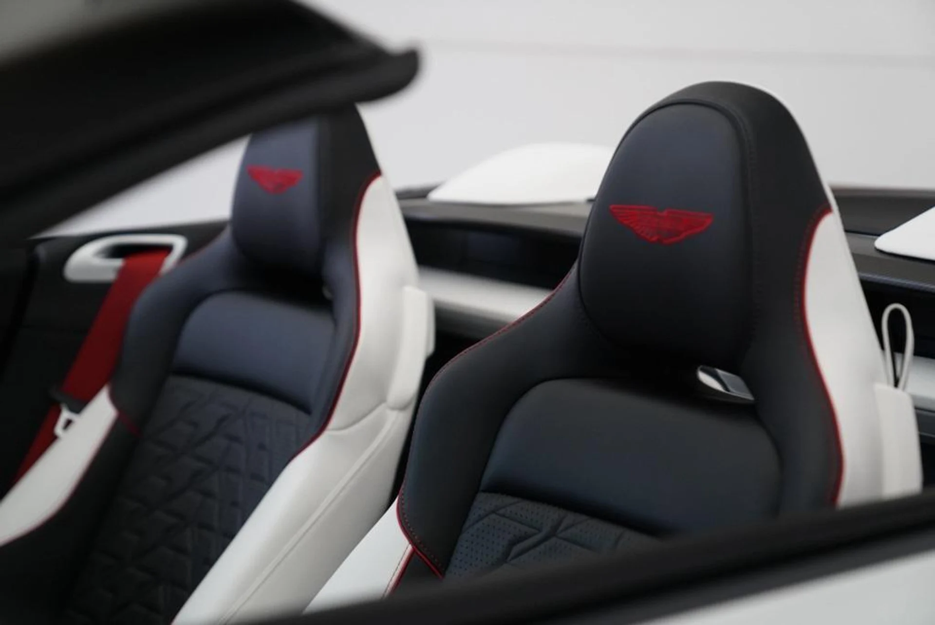 mph003_1131263098_9m_XIXP_7h12_EPQW_4e_GS_Yv_ZSCGT_Kc_c9049a8f38