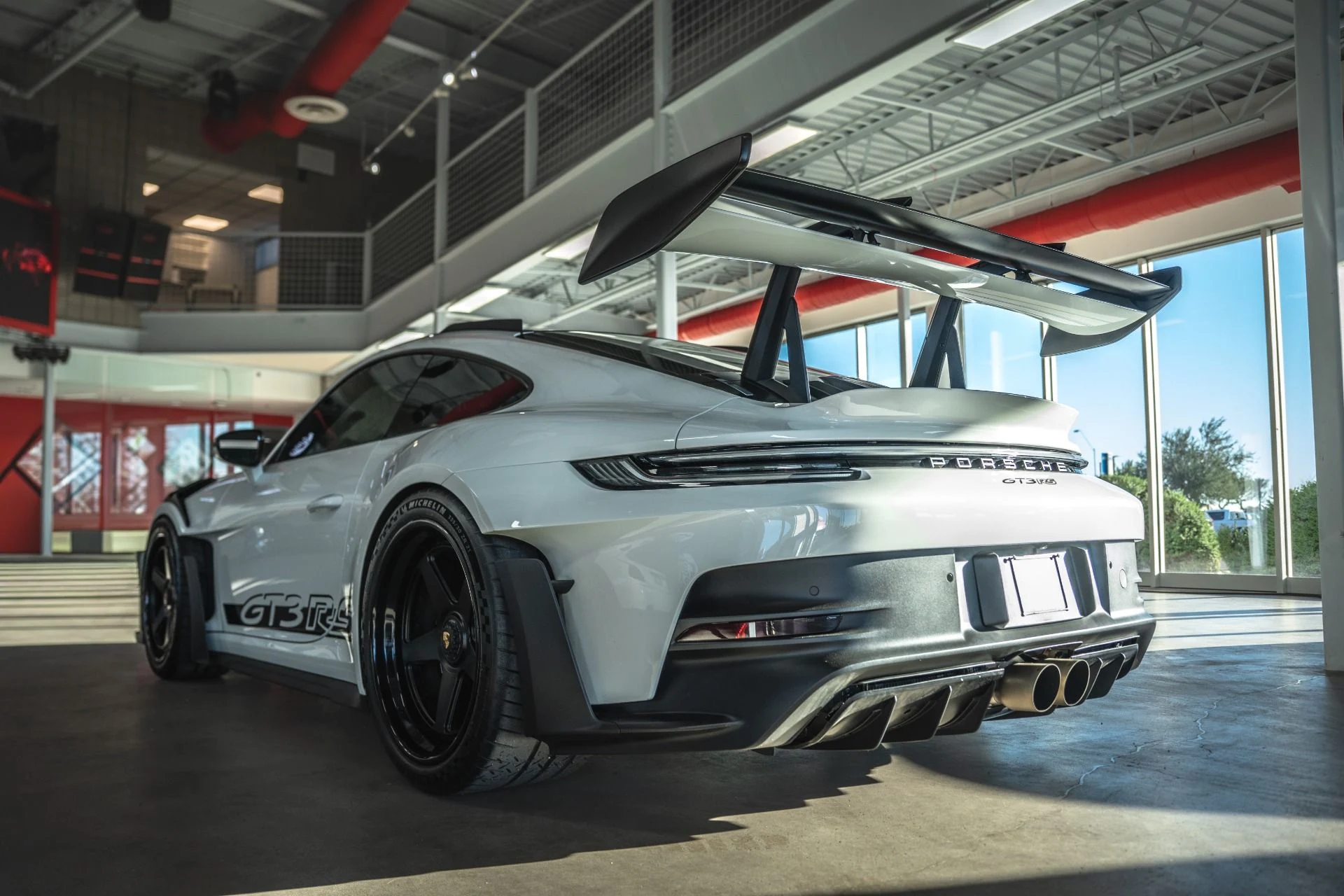 mph003_1140698152_Used_2023_Porsche_911_GT_3_RS_1769478339_518f055066