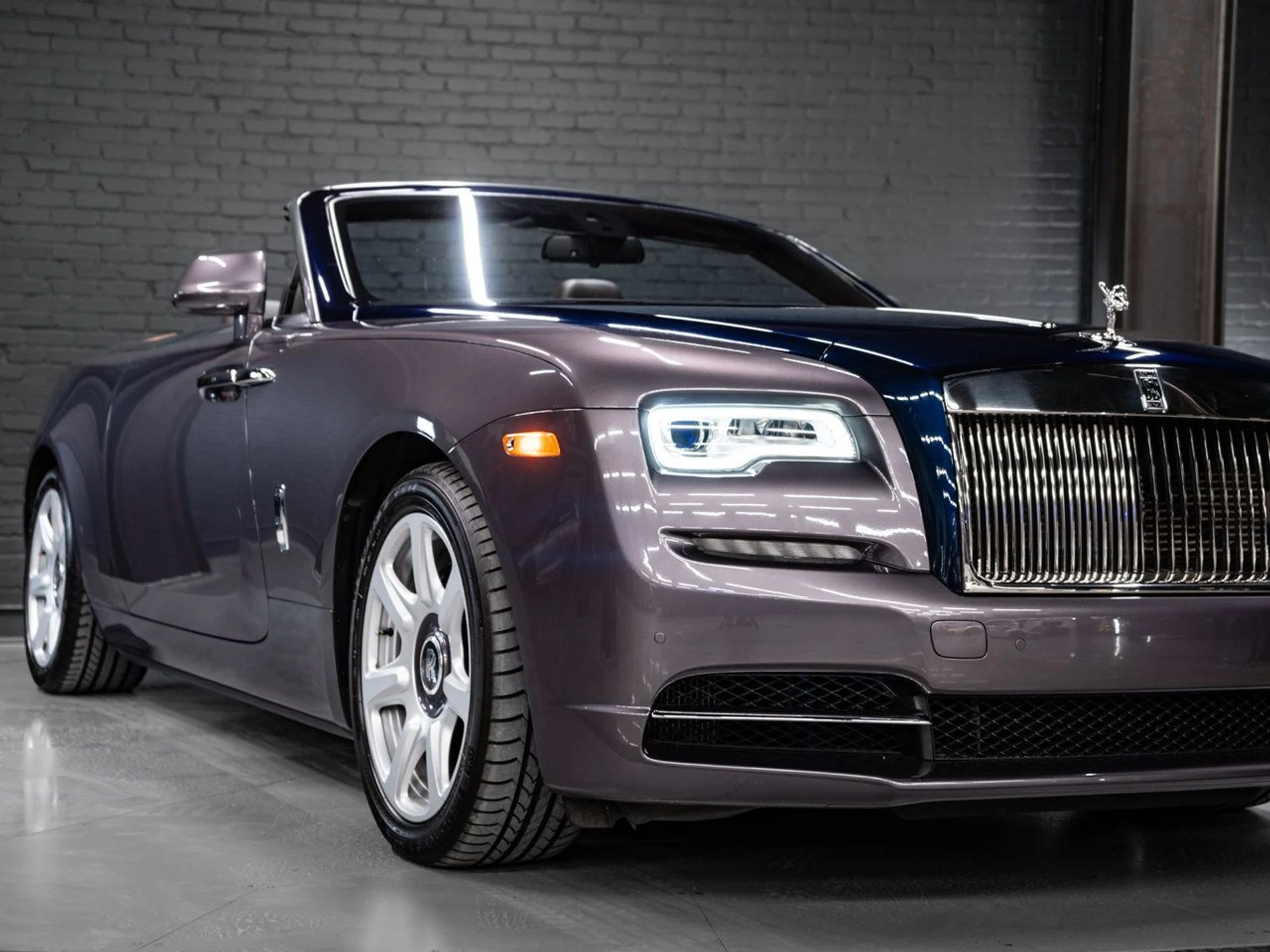 mph003_1142878735_rolls_royce_dawn_2016_c35e0f606c