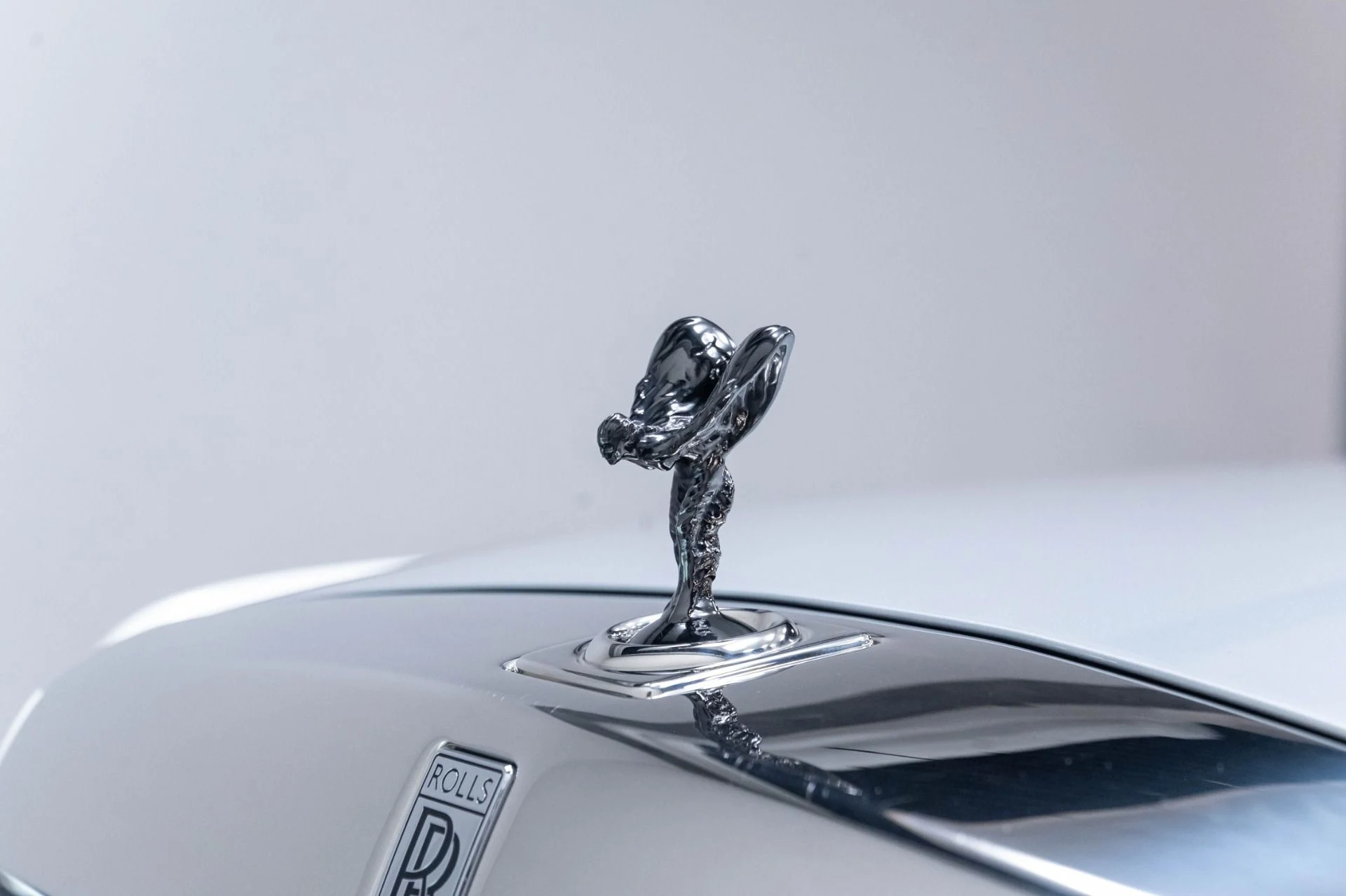 mph003_1143989728_Used_2019_Rolls_Royce_Phantom_1784063951_3d5f2e9fda