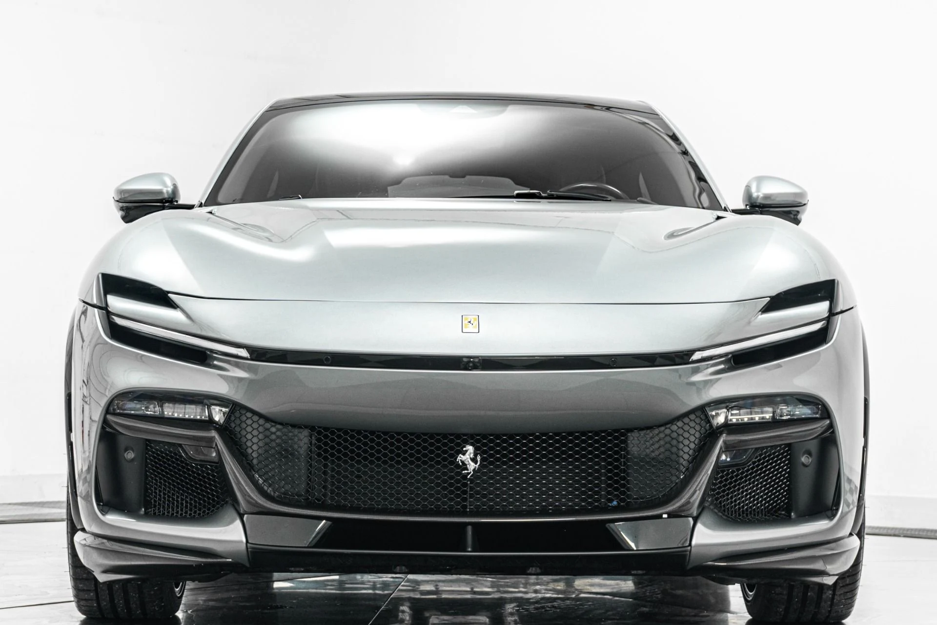 mph003_1149504127_Used_2025_Ferrari_Purosangue_1781820136_4c285281c3