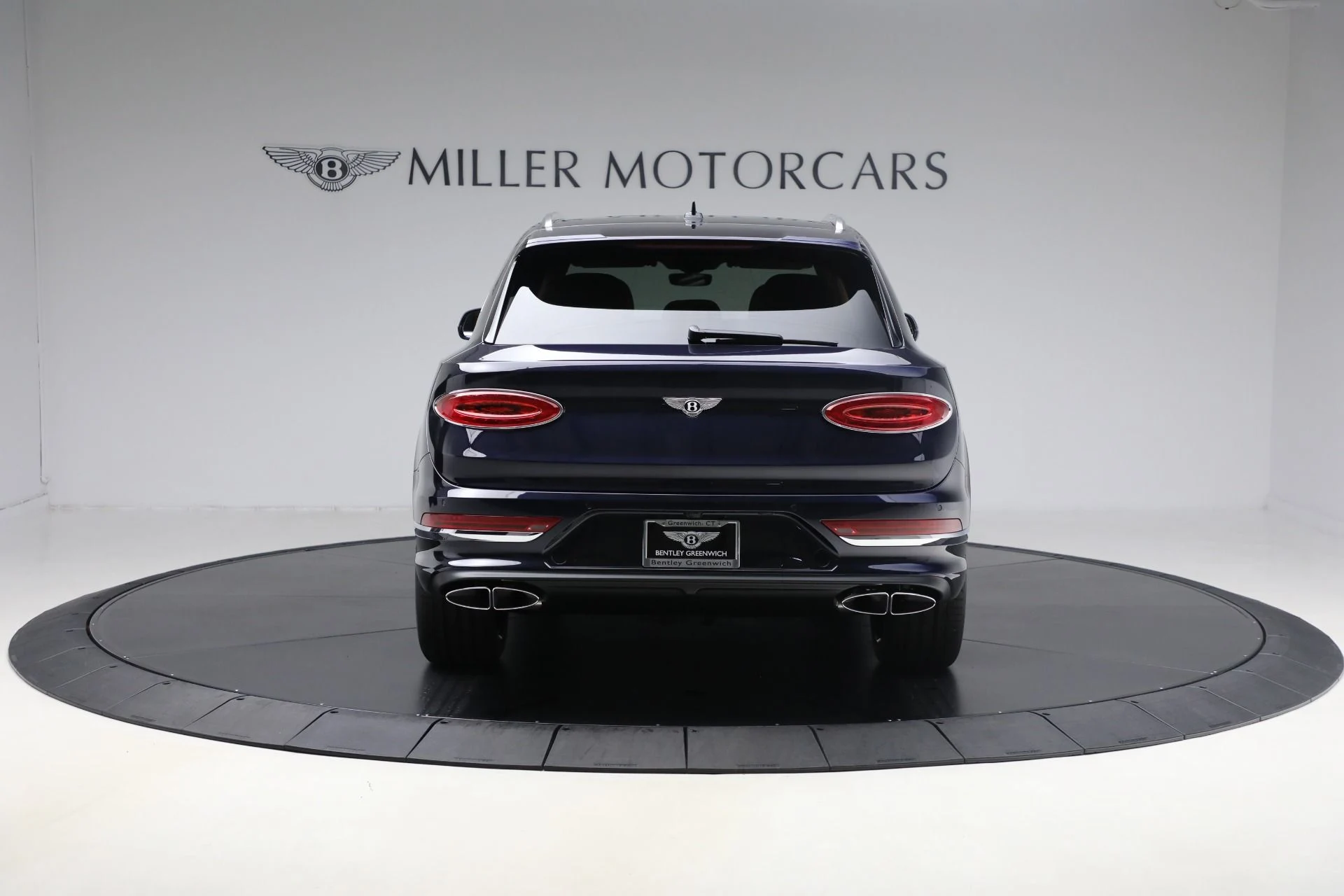 mph003_1158510451_New_2025_Bentley_Bentayga_Azure_V8_1762363264_269f88f1f1