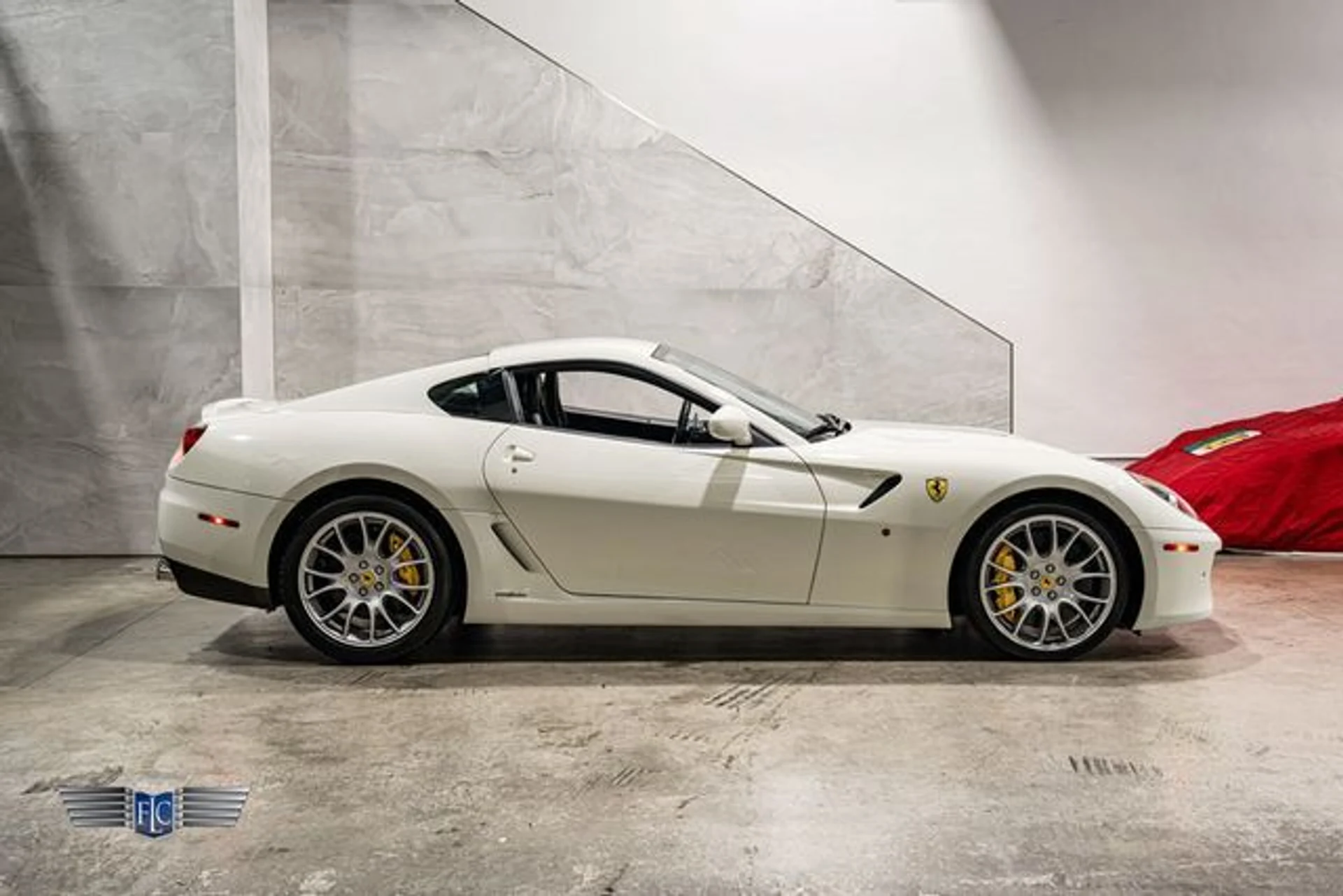 mph003_1165438862_used_2011_ferrari_599_2drcoupegtbfiorano_9689_23067510_8_640_91961f801e