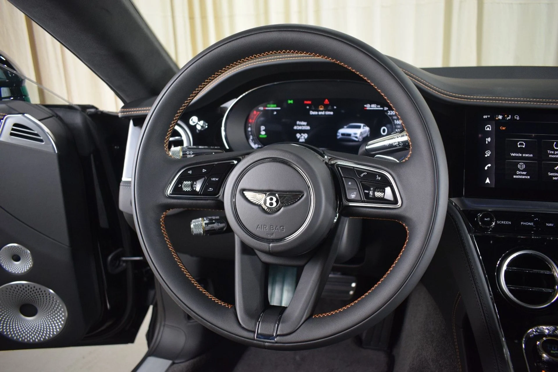 mph003_116765869_cc349260b4d8e16b39bd2a46baebcd6cx_3ecbcd3842