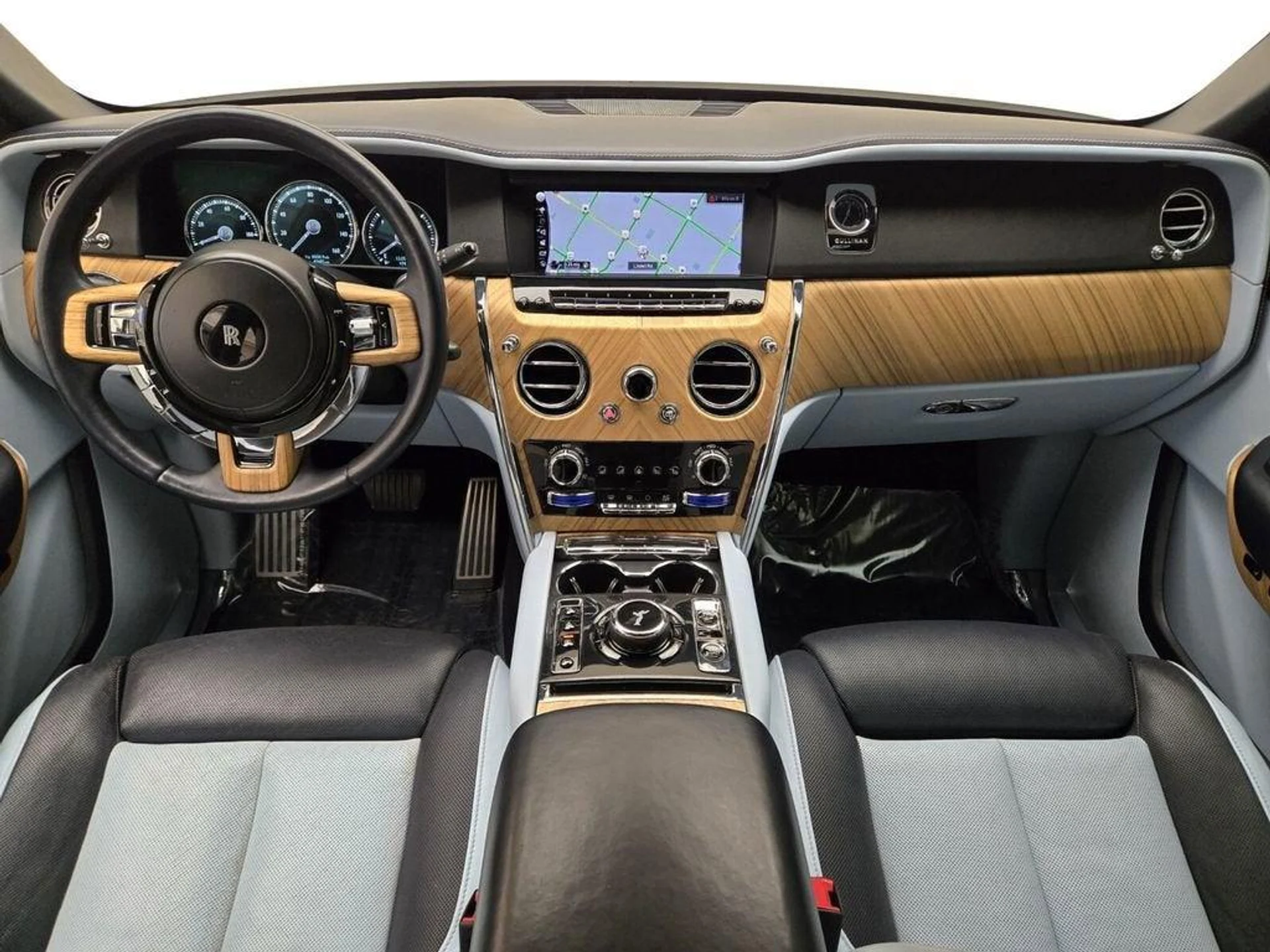 mph003_1171406841_Used_2019_Rolls_Royce_Cullinan_1771611093_fe5ef2cd13