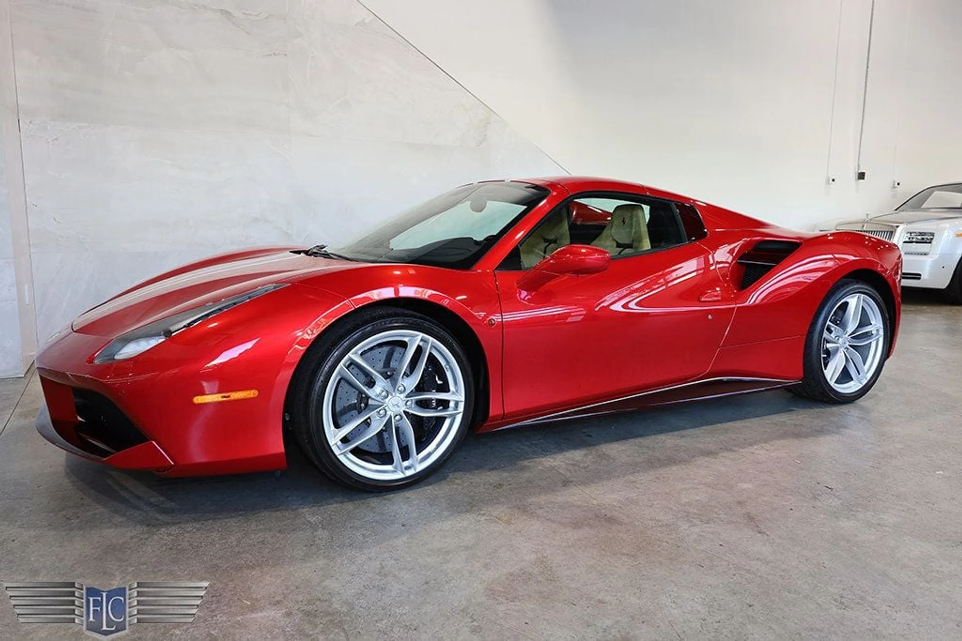 mph003_1175615477_used_2019_ferrari_488_spider_convertible_9689_22929028_4_1024_7167e4525b
