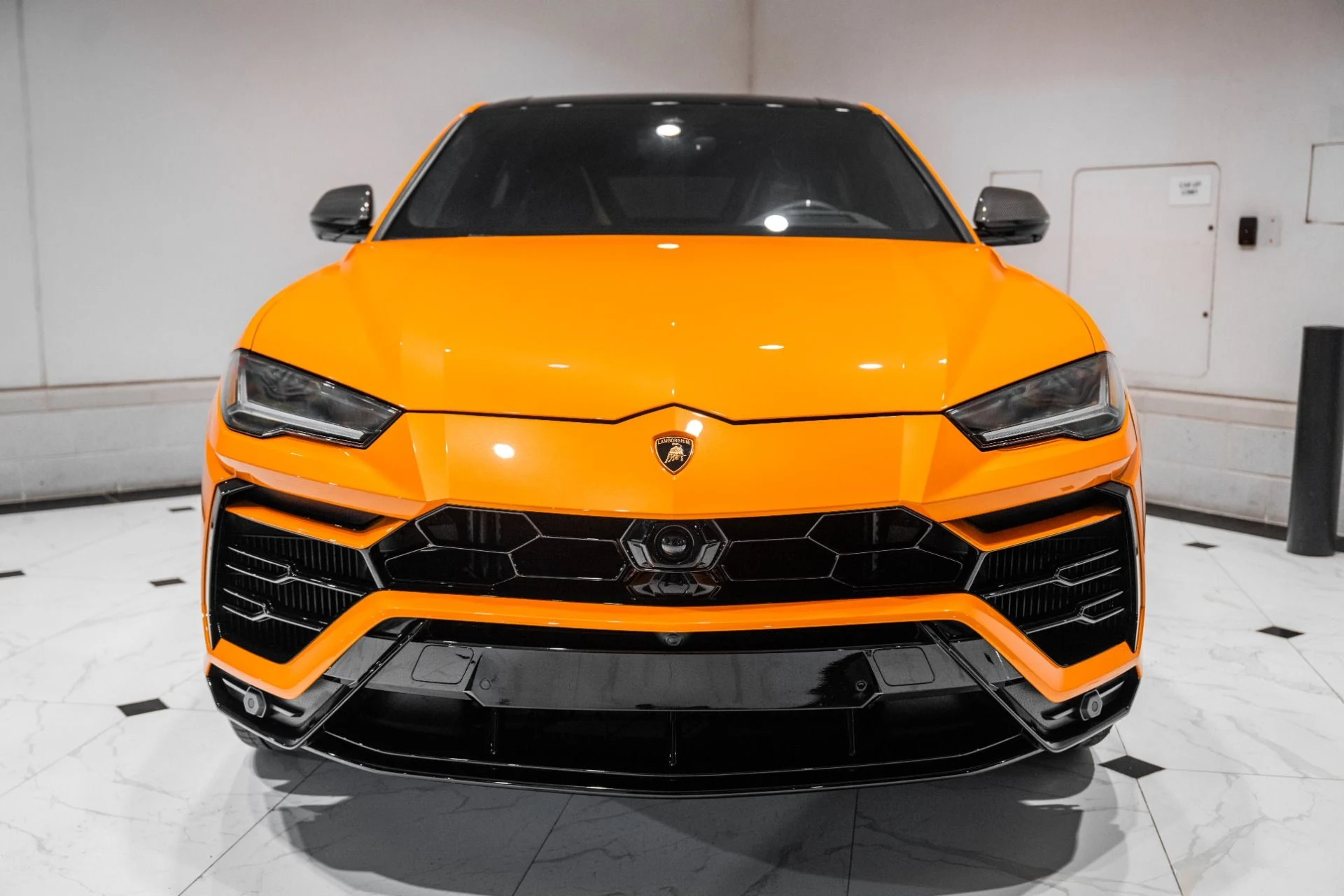 mph003_1179159878_Used_2022_Lamborghini_Urus_Pearl_Capsule_1773410025_fee3186daf