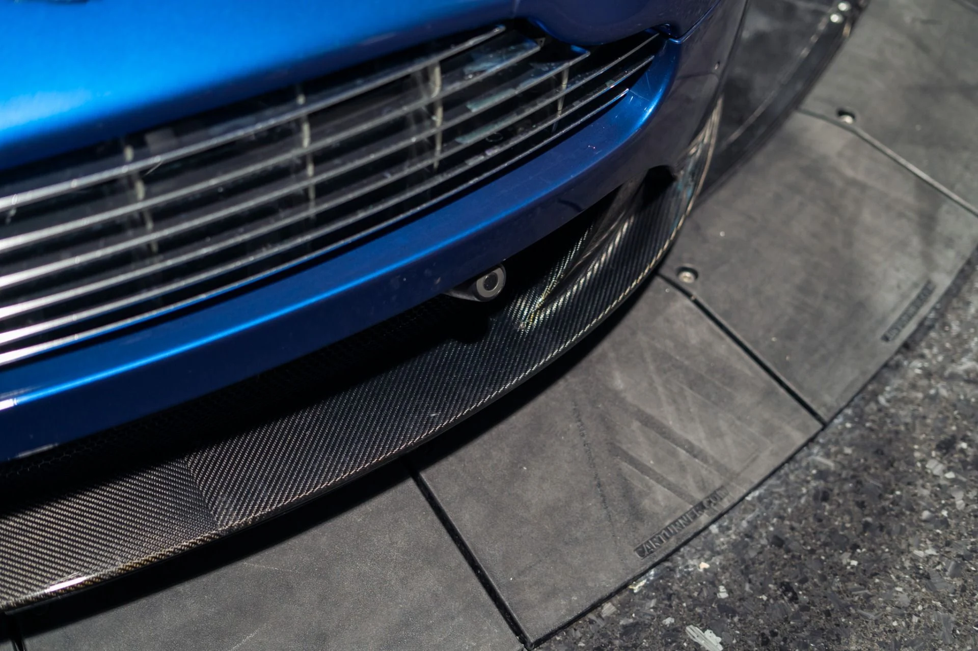 mph003_1180148123_Used_2011_Aston_Martin_V12_Vantage_Manual_Transmission_Aviemore_Blue_1785170153_4b13c282f3
