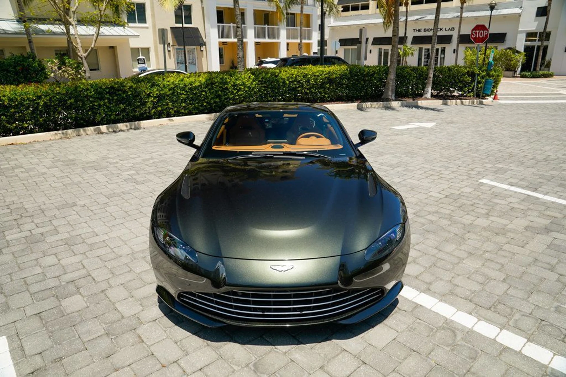 mph003_1186582618_used_2021_aston_martin_vantage_coupemanual_14354_22900621_4_1024_8c430fb013