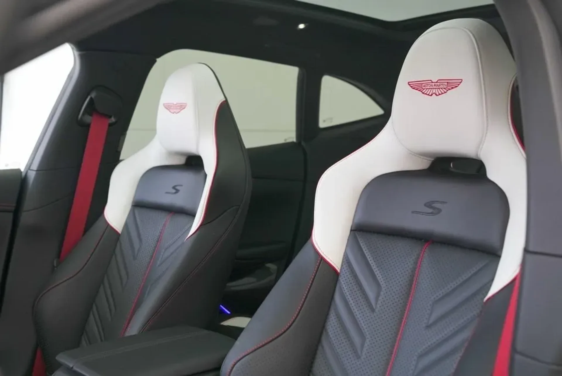 mph003_1193126994_lunmwxf95yma1fiqkjnotxrqu6lv_cf42718791