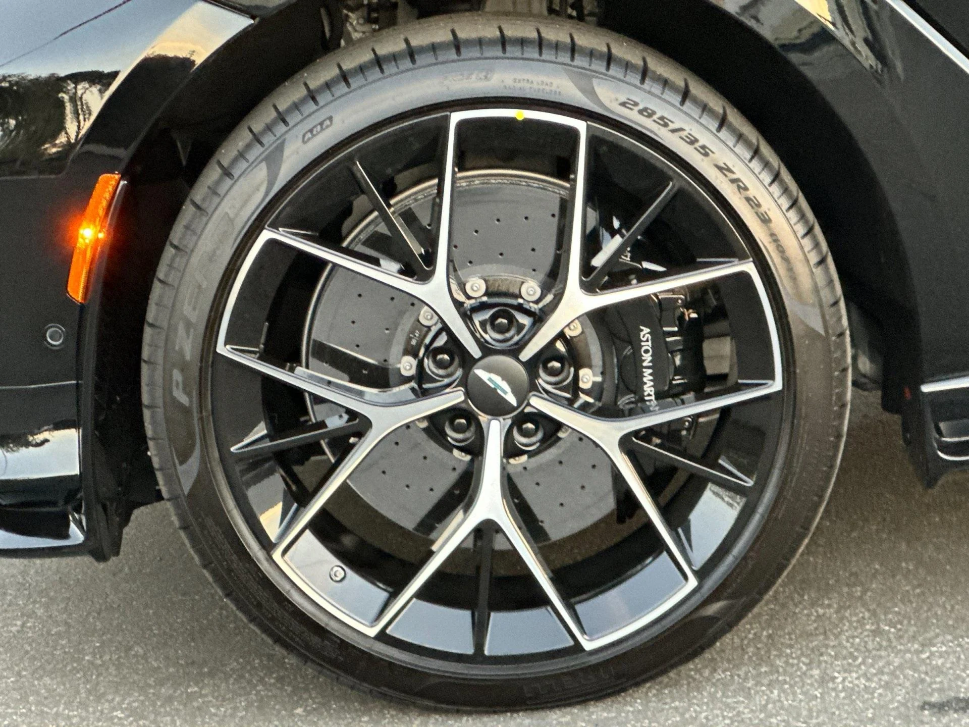 mph003_121114847_New_2026_Aston_Martin_DBX_707_1764949829_c0983b515f