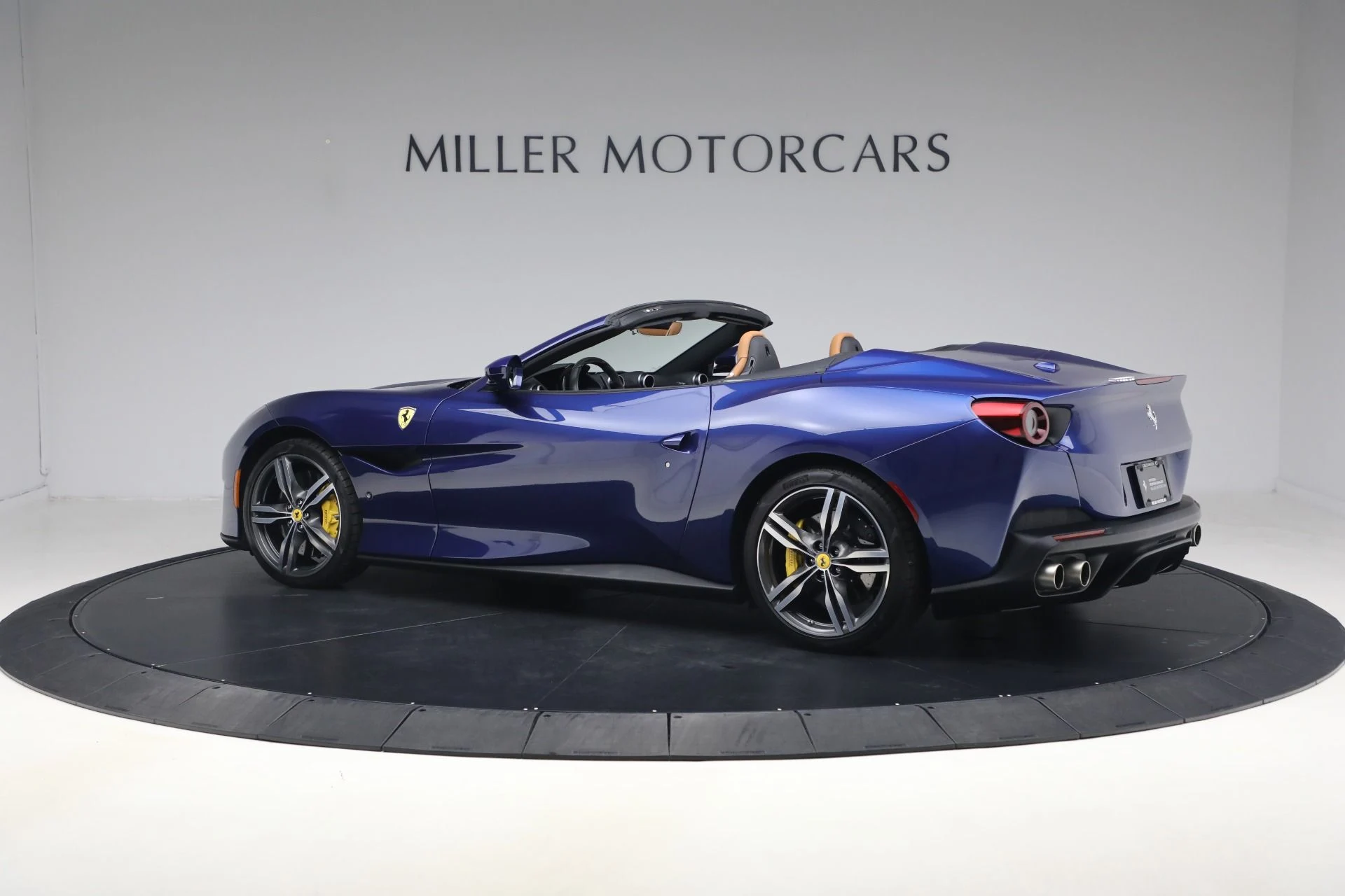 mph003_1221645962_Used_2020_Ferrari_Portofino_1775654485_38dd22dc3f