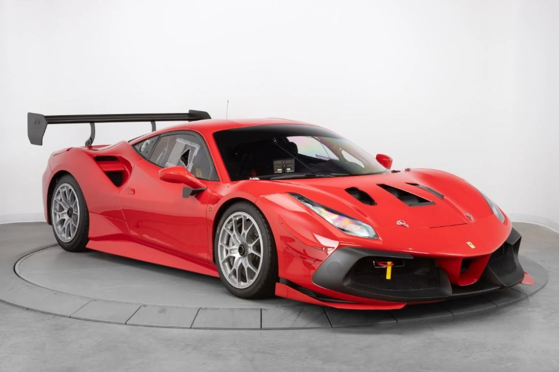 mph003_1225419053_Used_2022_Ferrari_488_Challenge_EVO_0980a58236