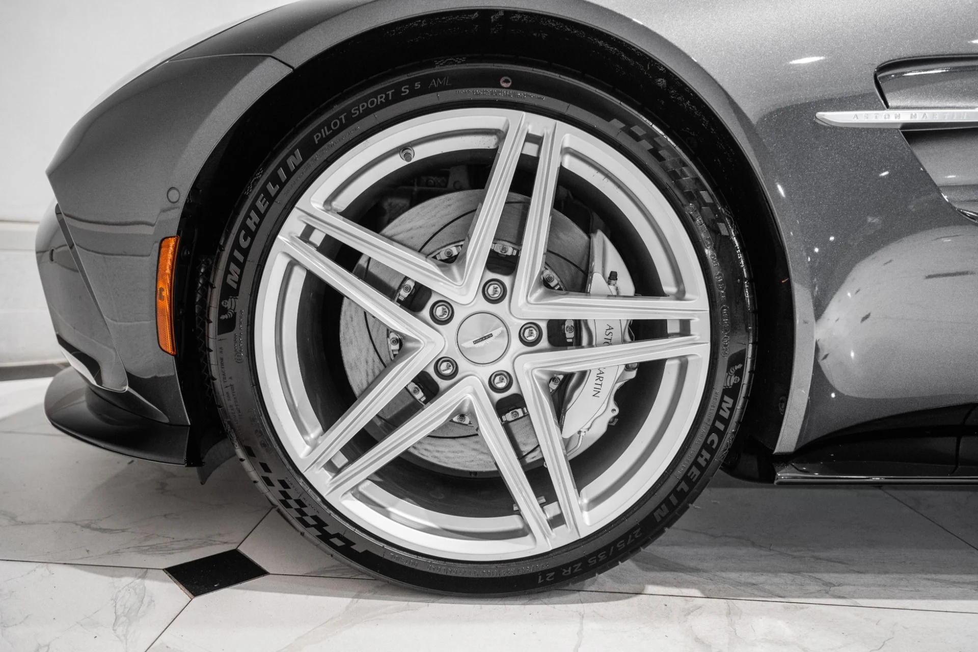 mph003_1230024580_New_2026_Aston_Martin_Vantage_Roadster_1785470681_234408413a